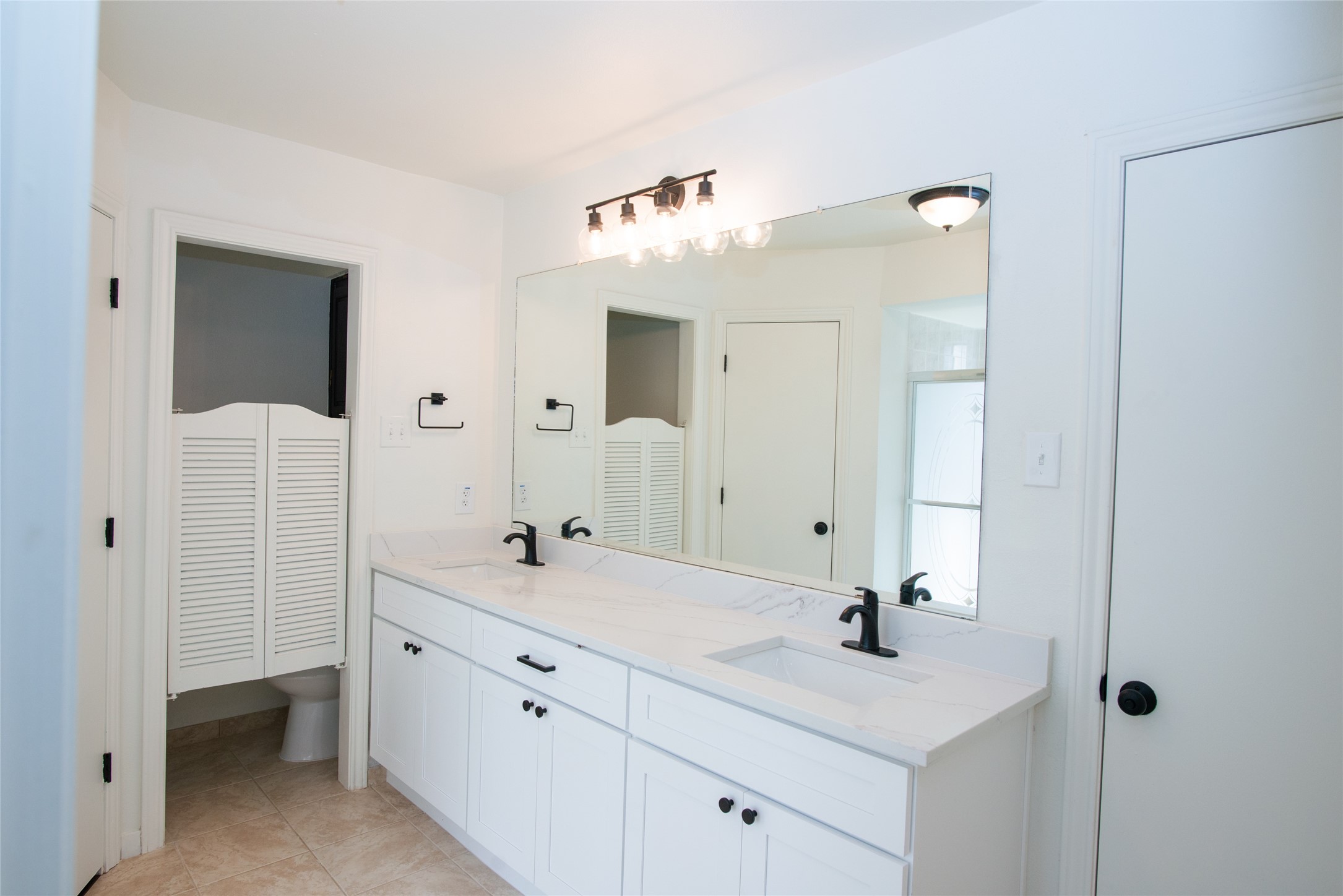 2214 Roundrock Drive