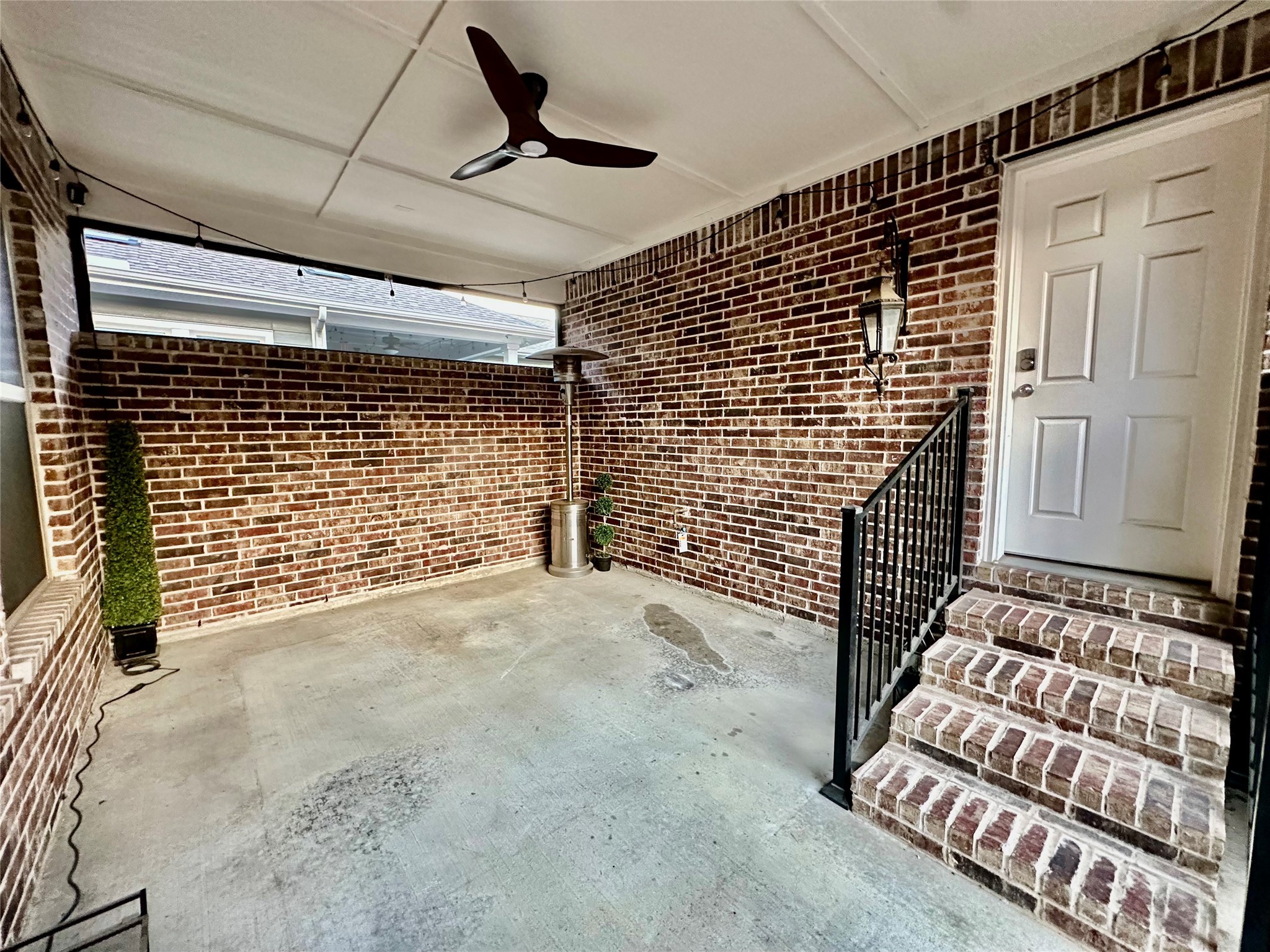 1125 Crane Street
