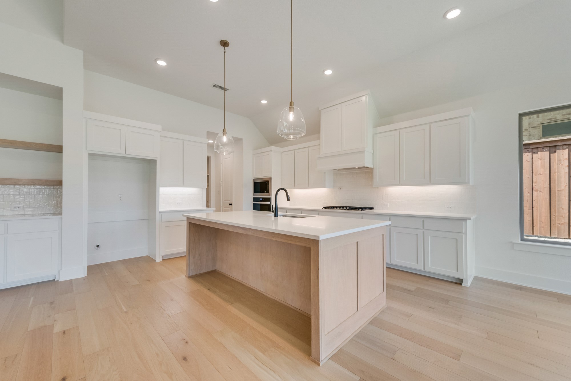 1513 Eden Edge Lane