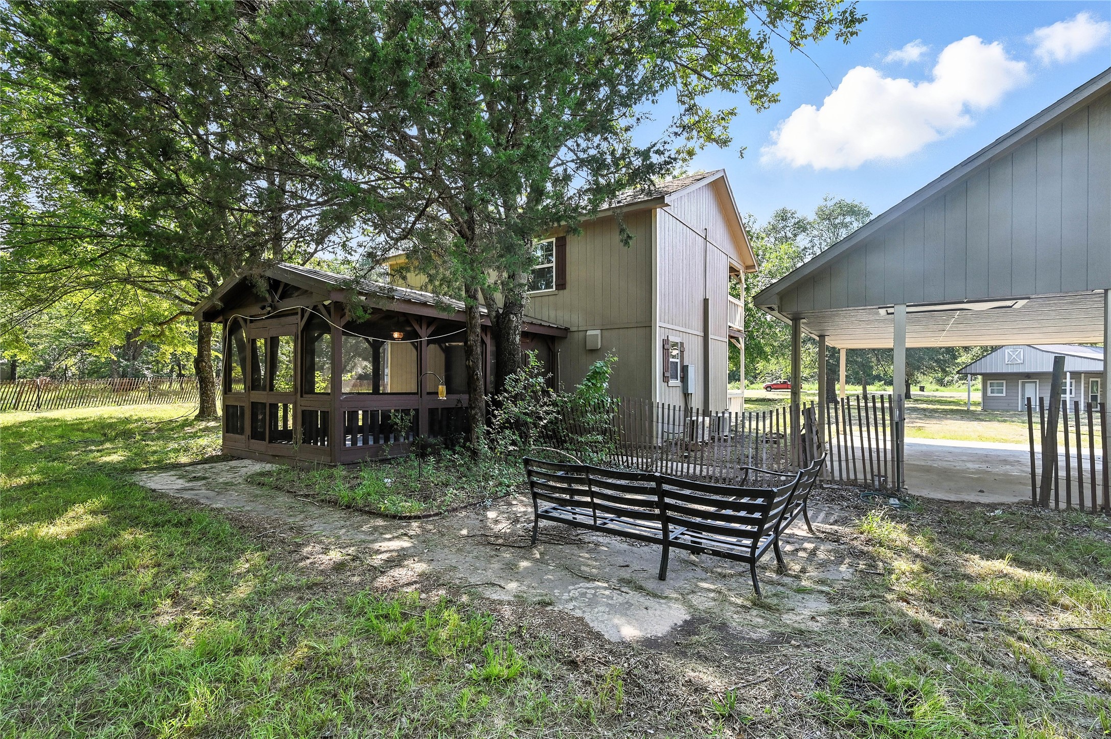 1735 County Road 2320