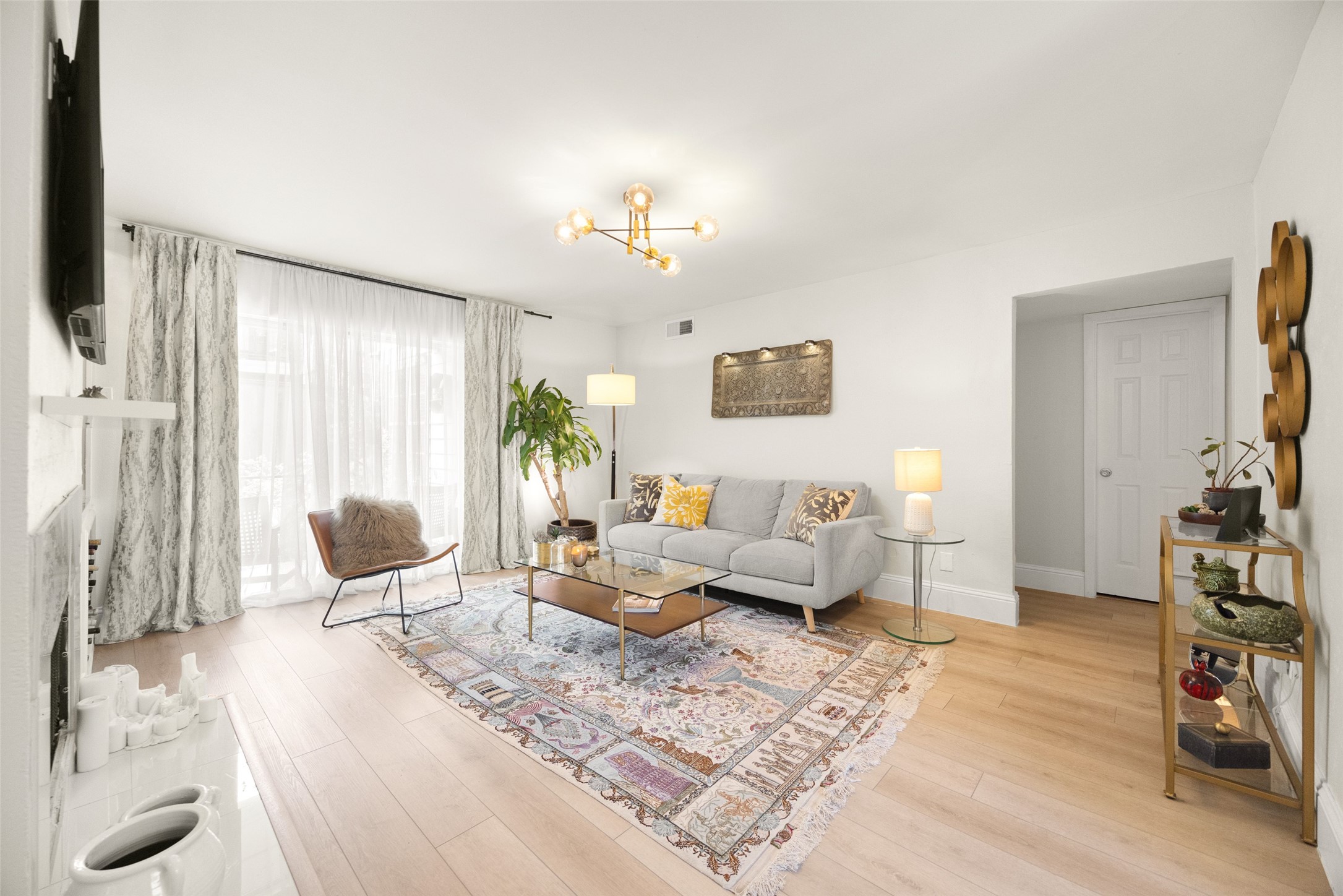 5300 Keller Springs Road 1062