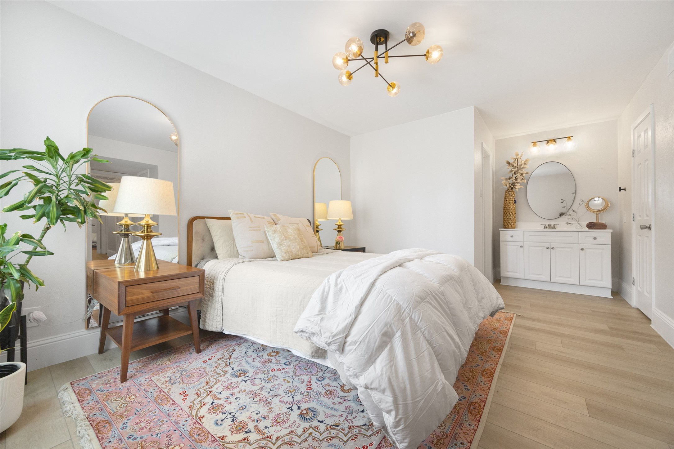 5300 Keller Springs Road 1062