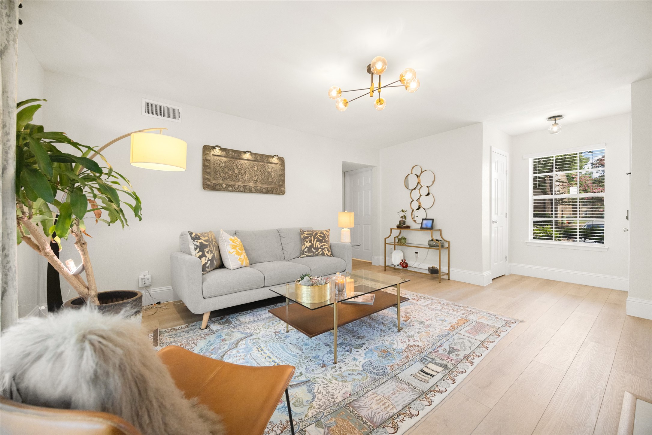 5300 Keller Springs Road 1062