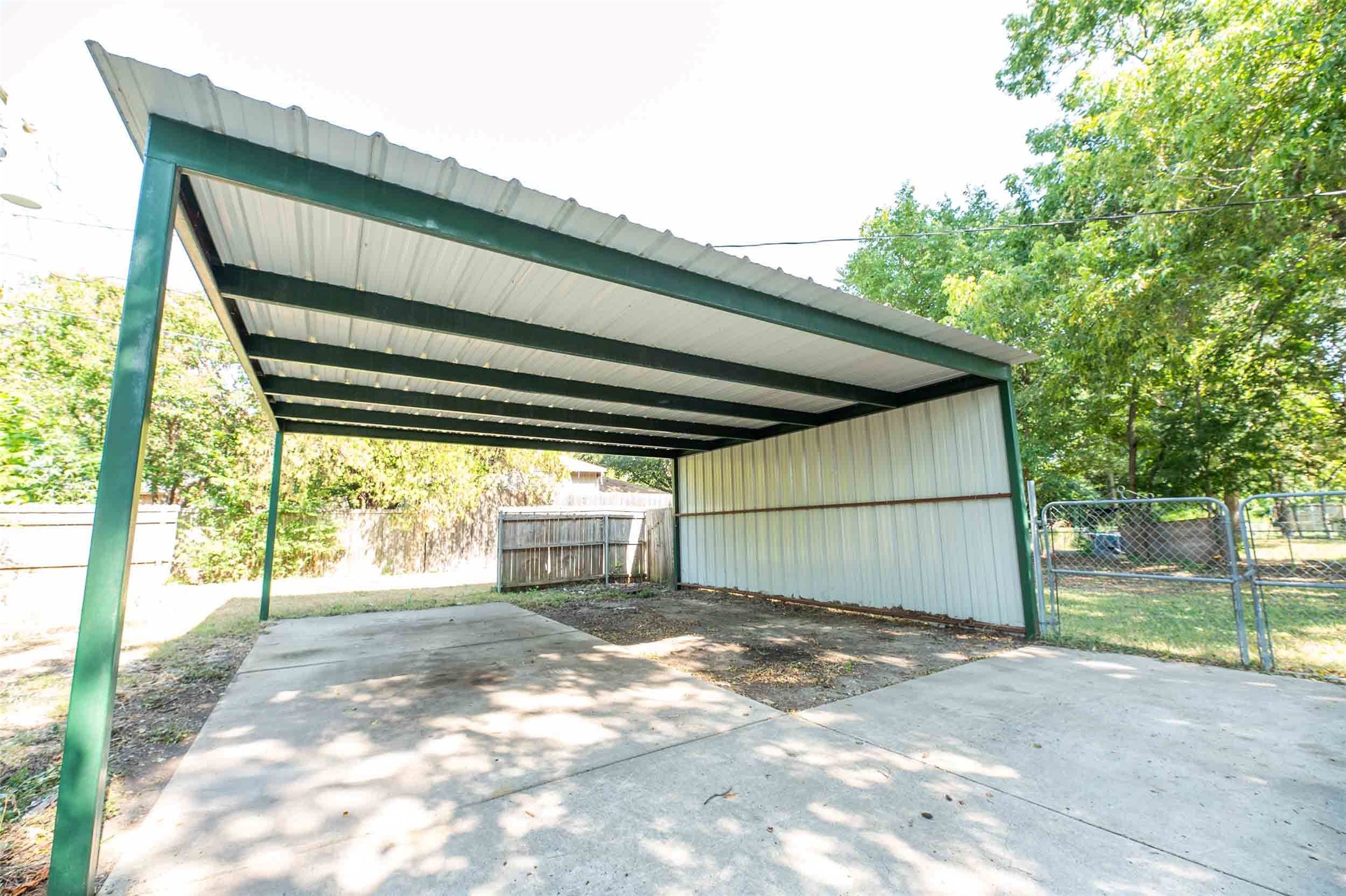 305 S 1st Street