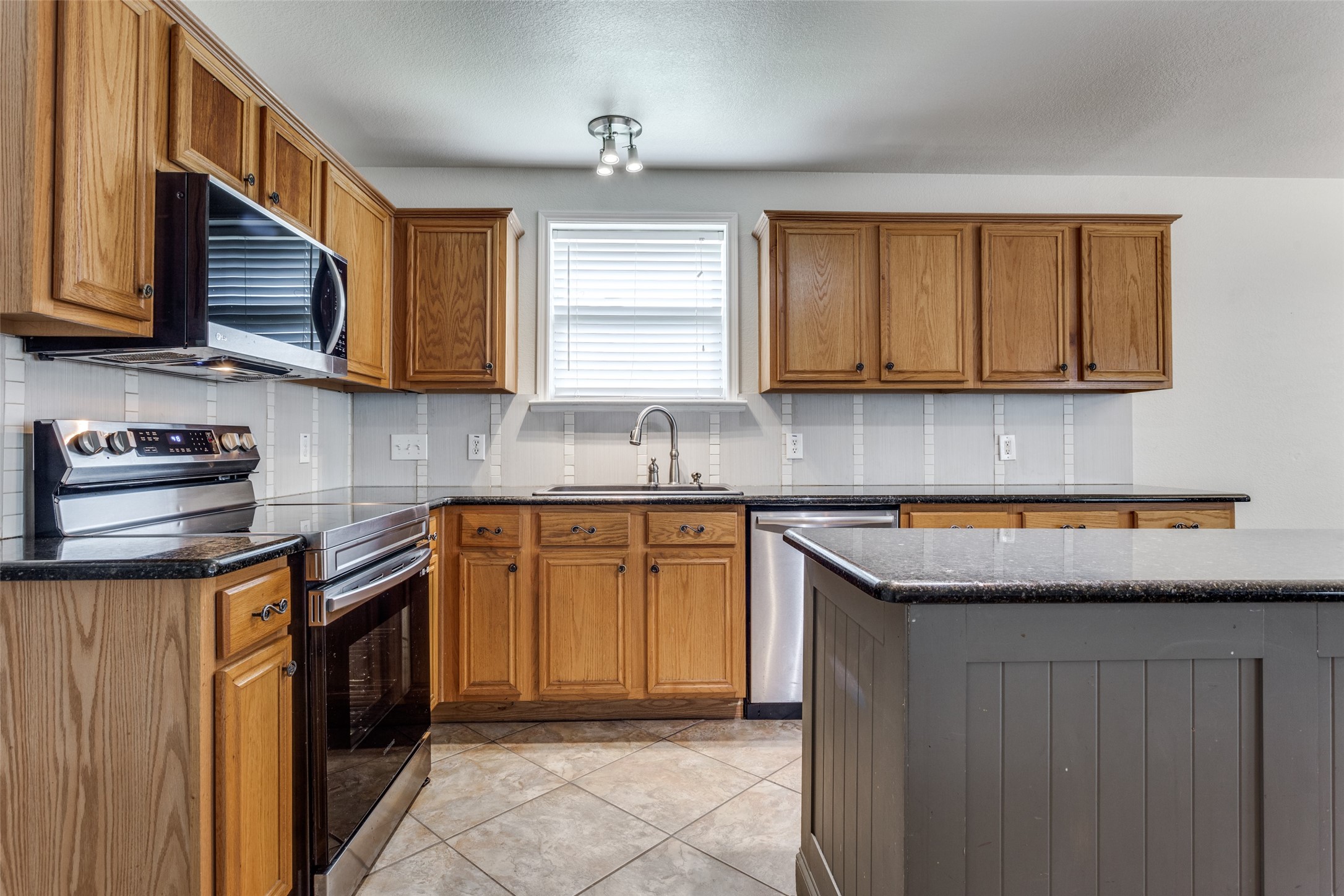 302 Lake Wichita Drive