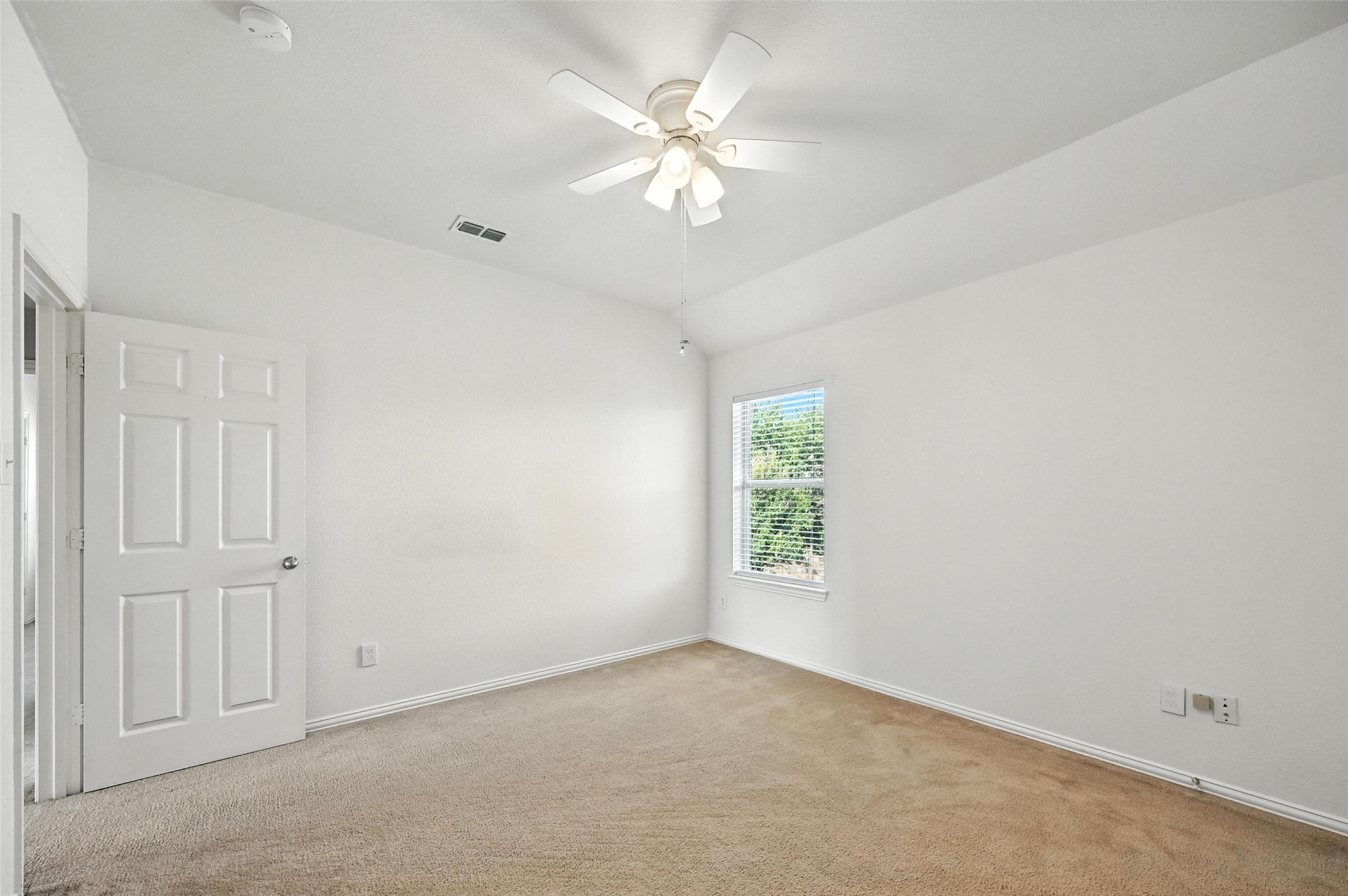 3107 Leesa Court