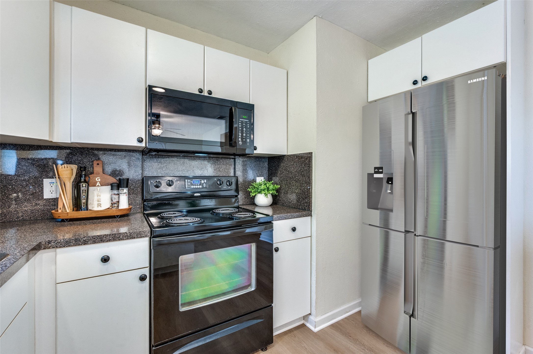 2004 Palo Alto Drive