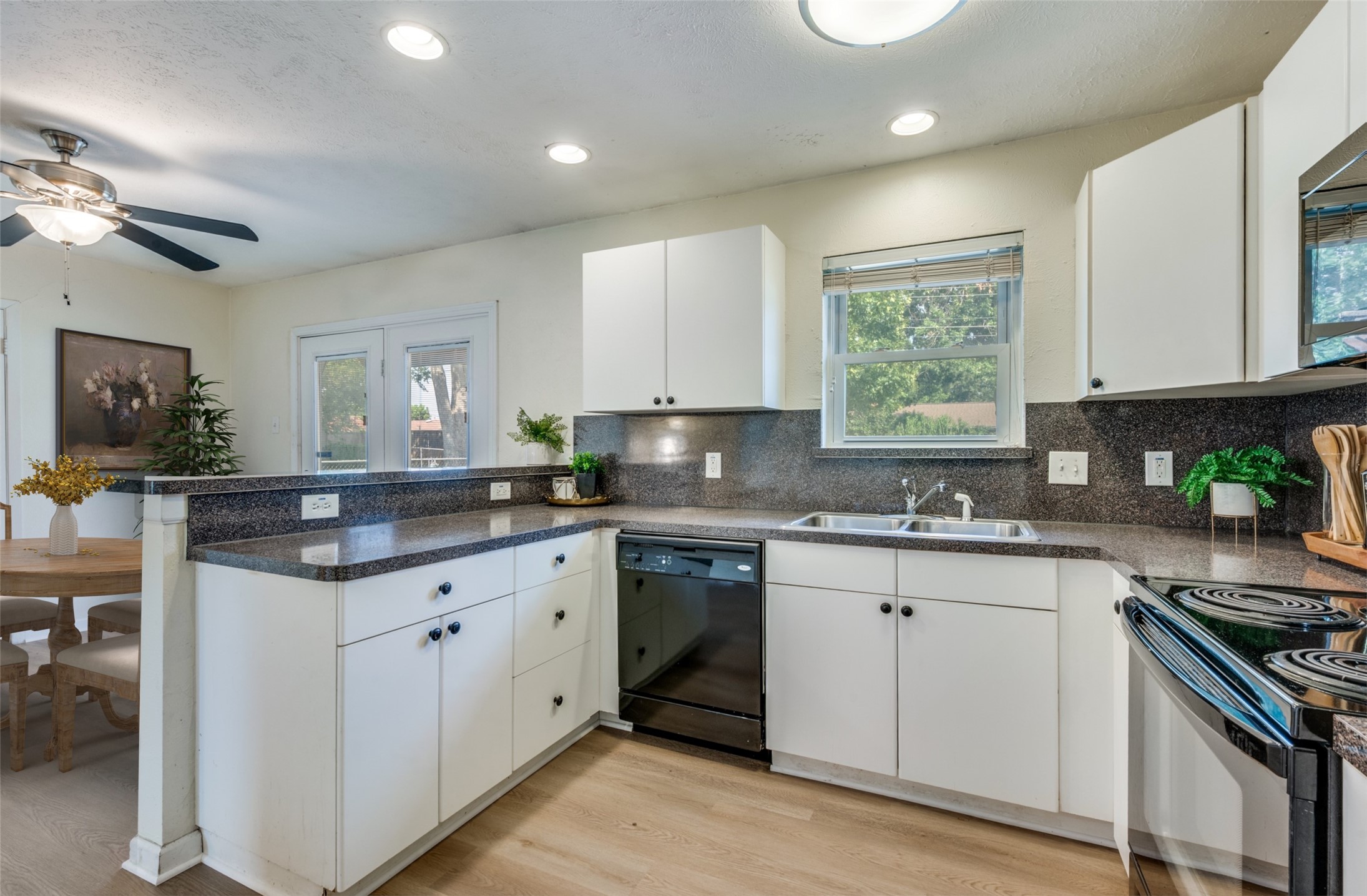 2004 Palo Alto Drive