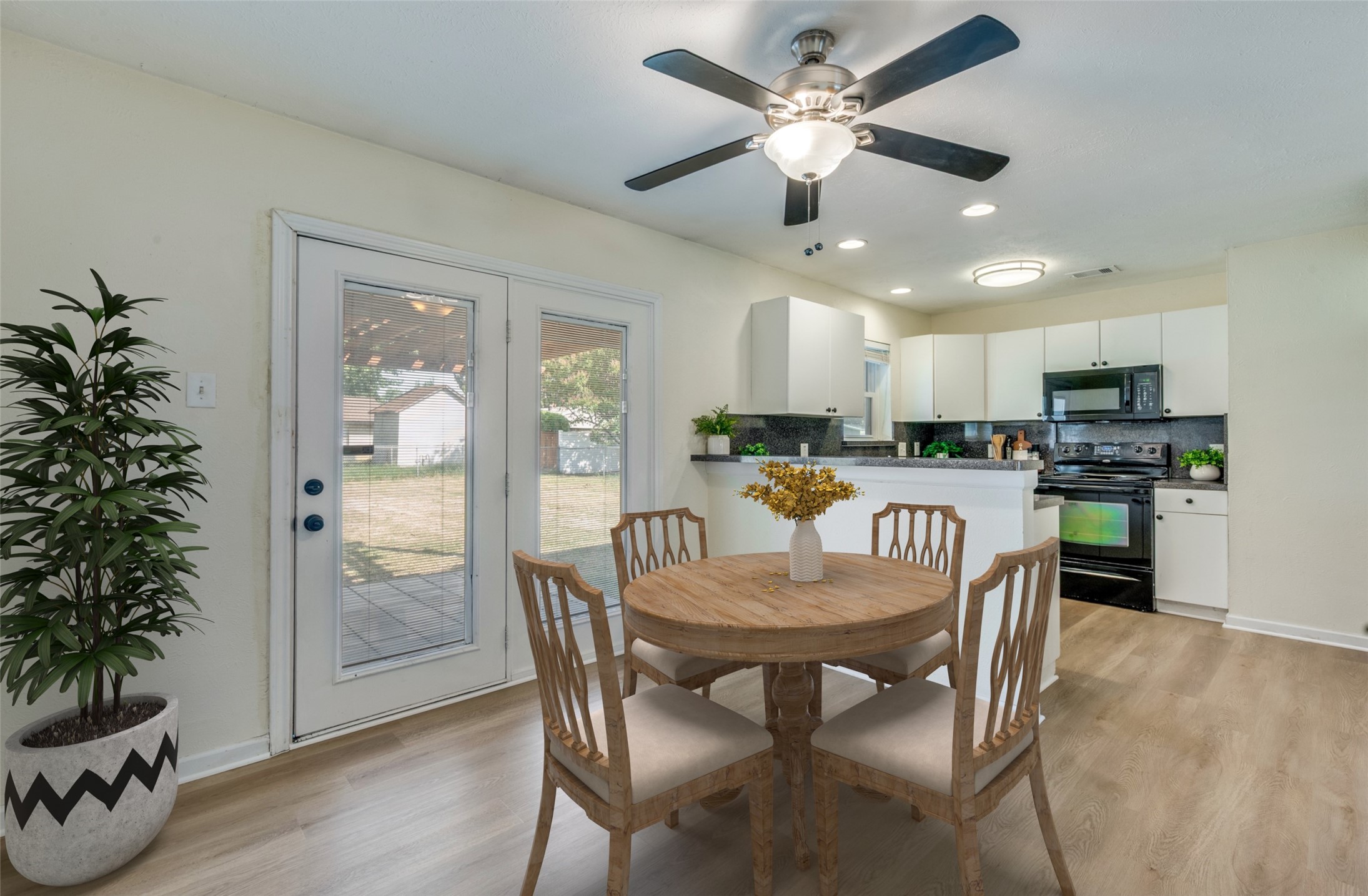 2004 Palo Alto Drive