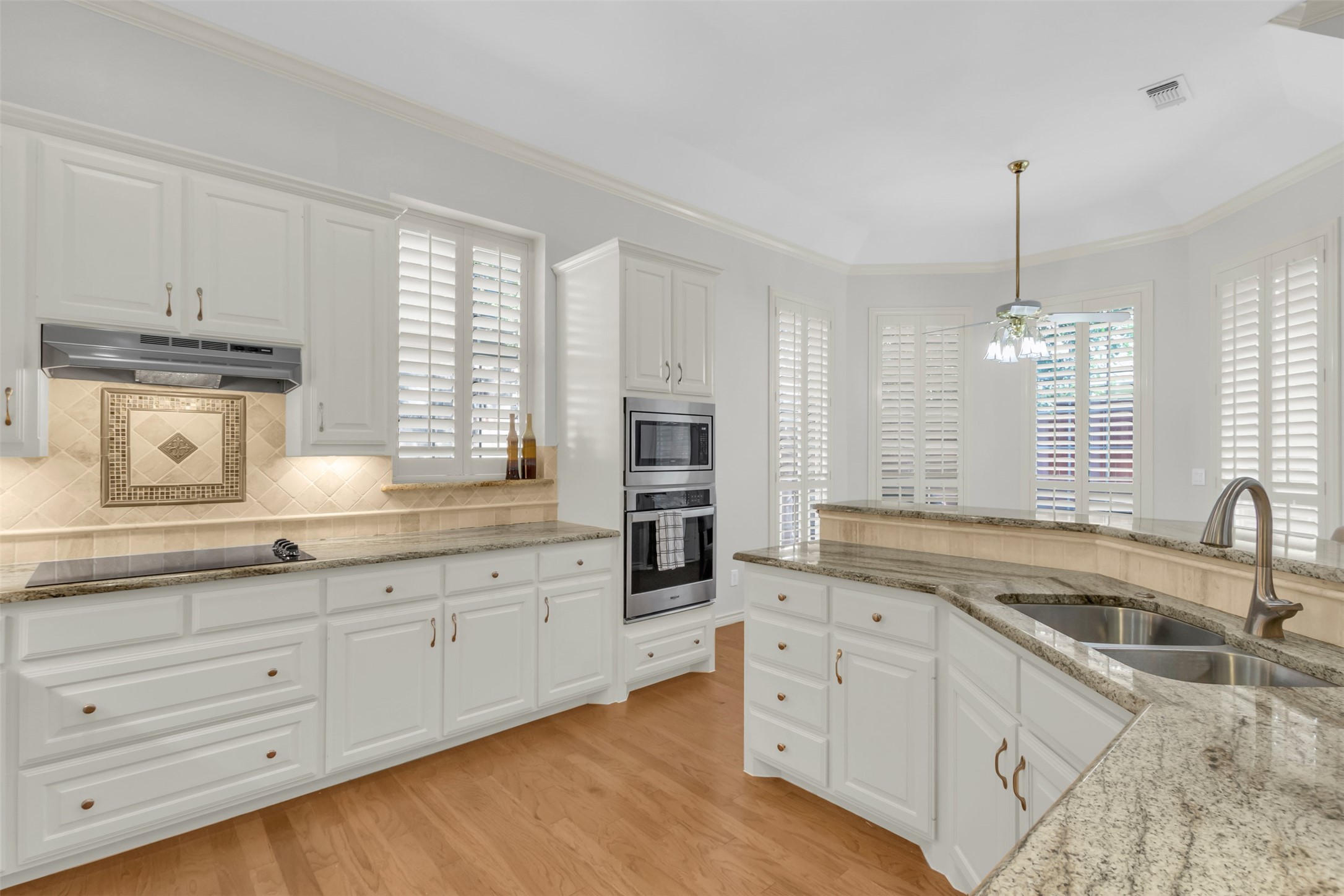 5907 La Cumbre Drive