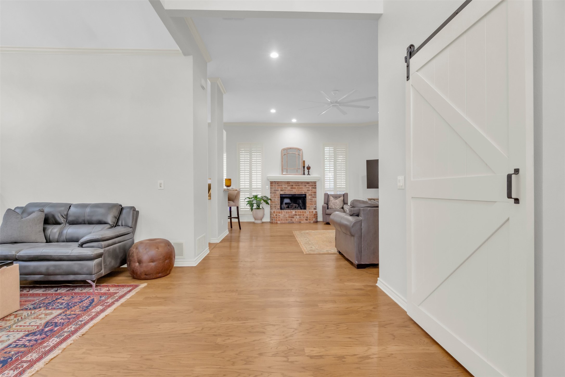 5907 La Cumbre Drive