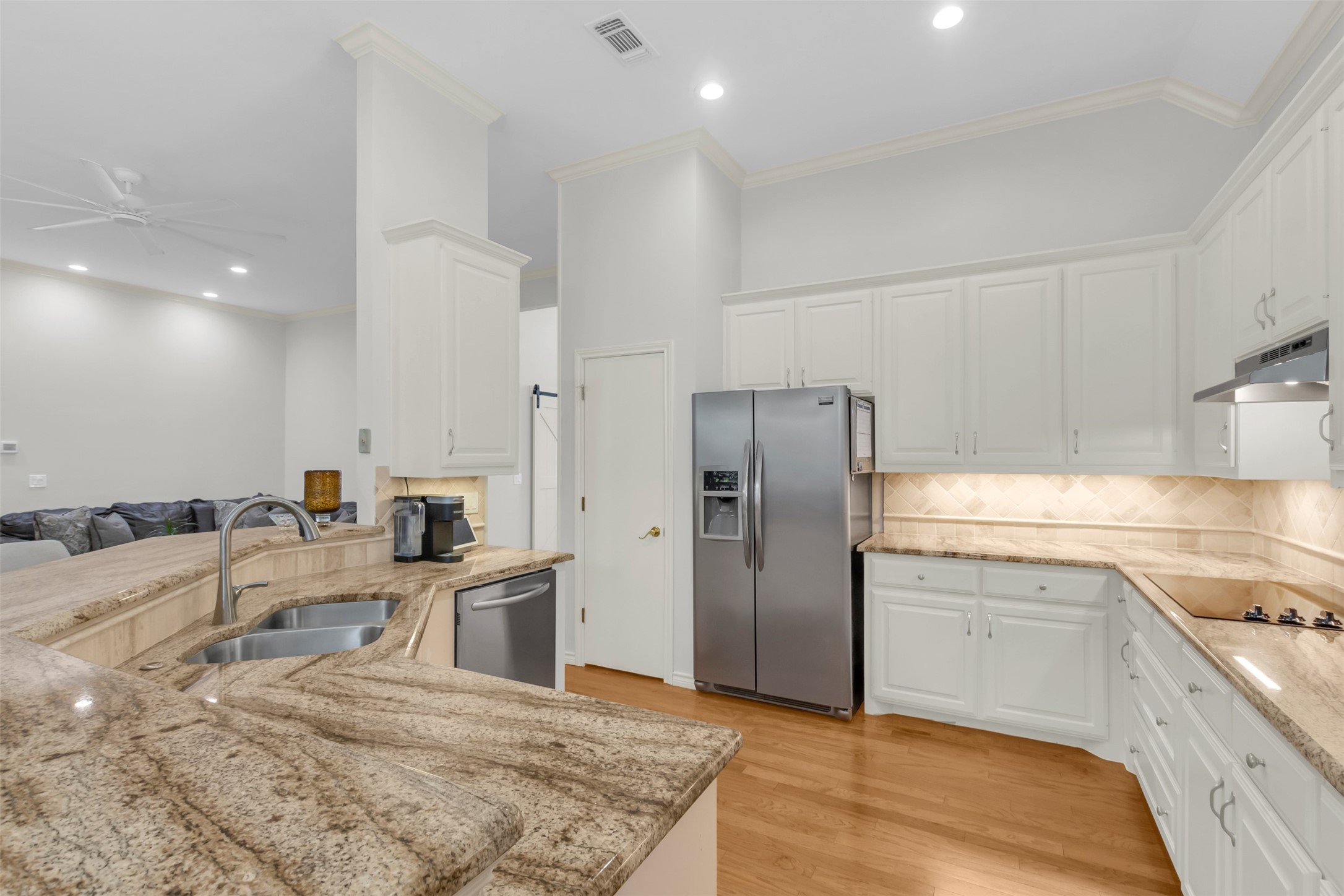 5907 La Cumbre Drive