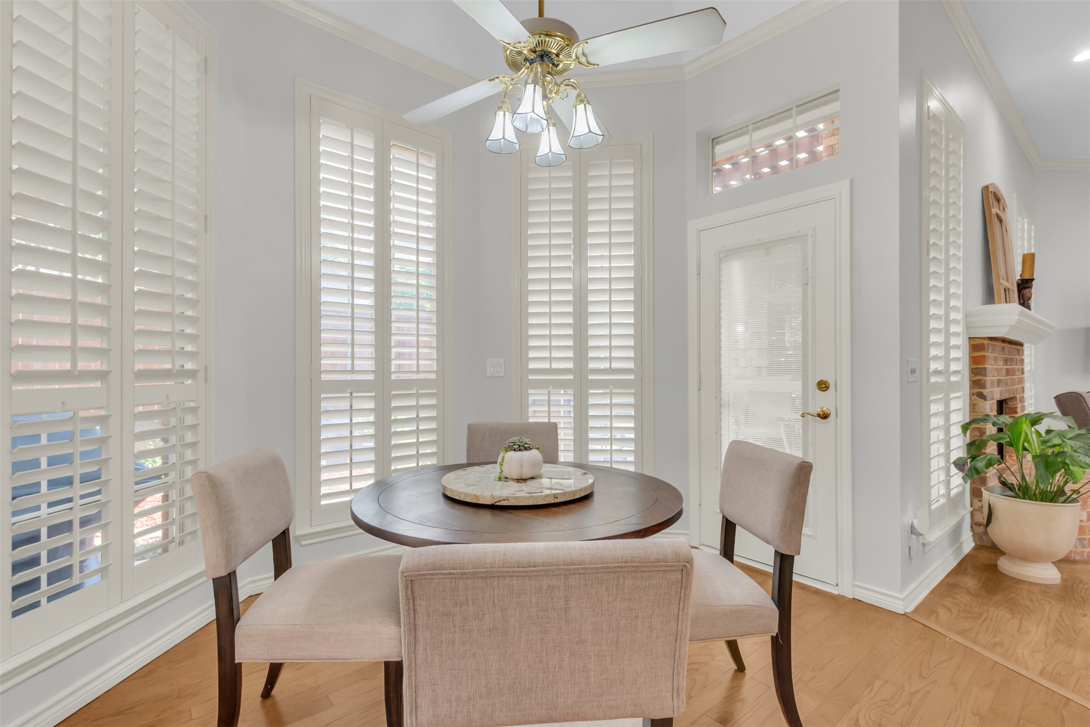 5907 La Cumbre Drive