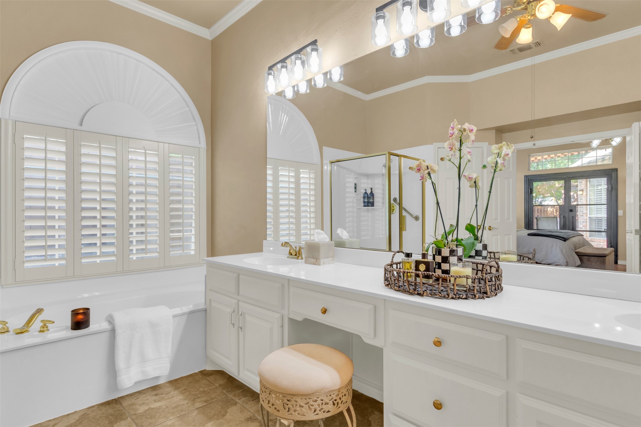 5907 La Cumbre Drive