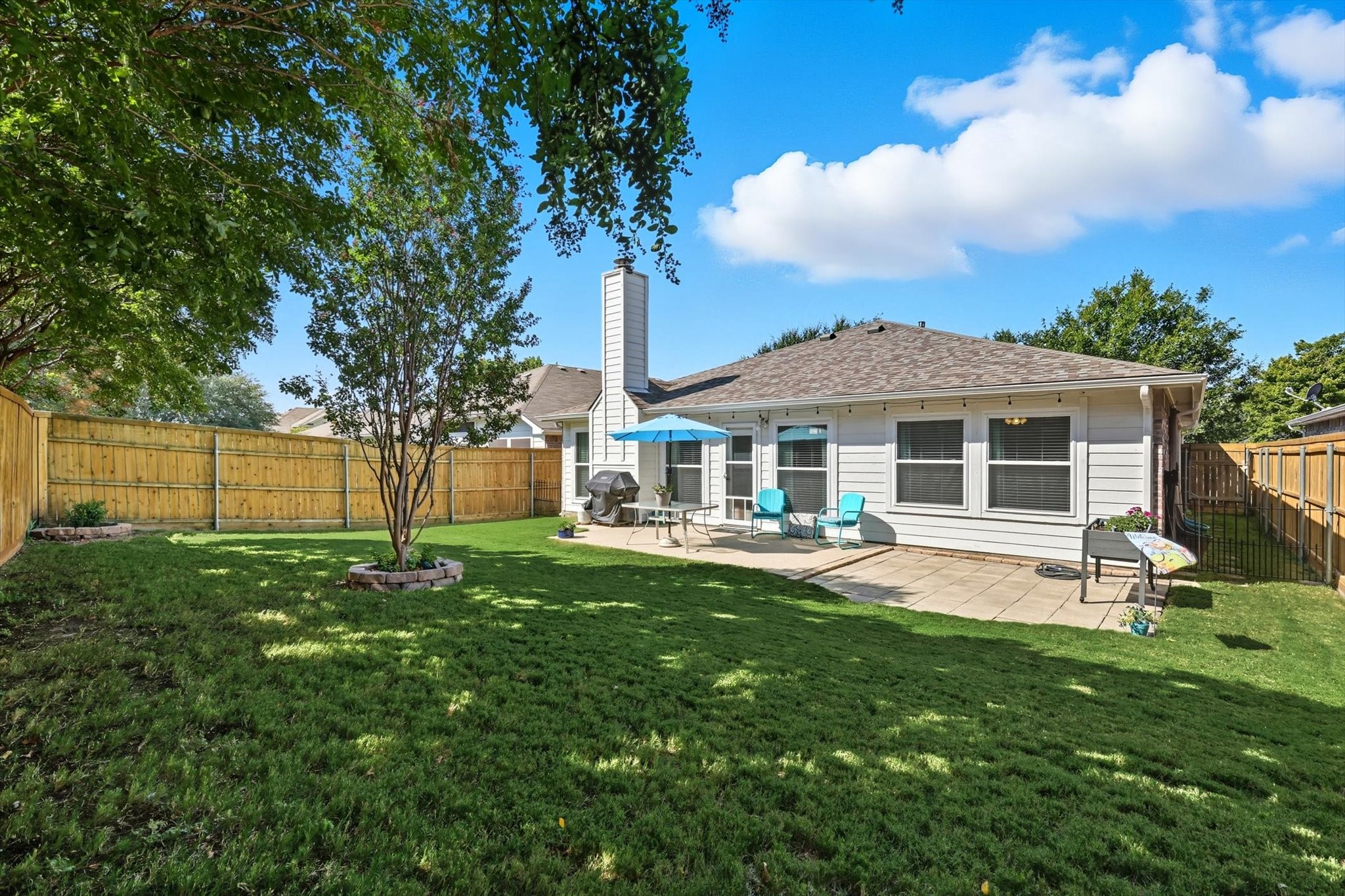 2216 Lilac Circle