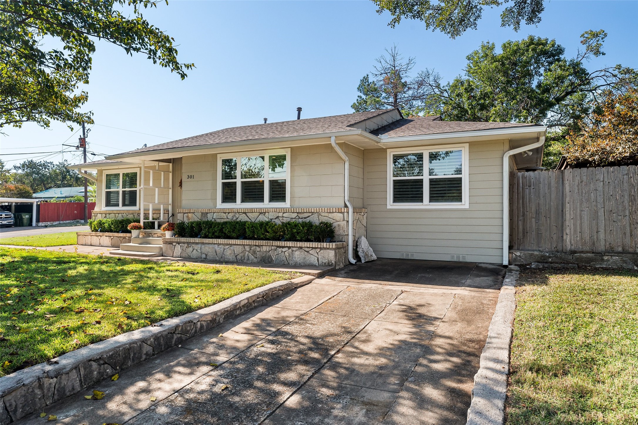 301 Hereford Street