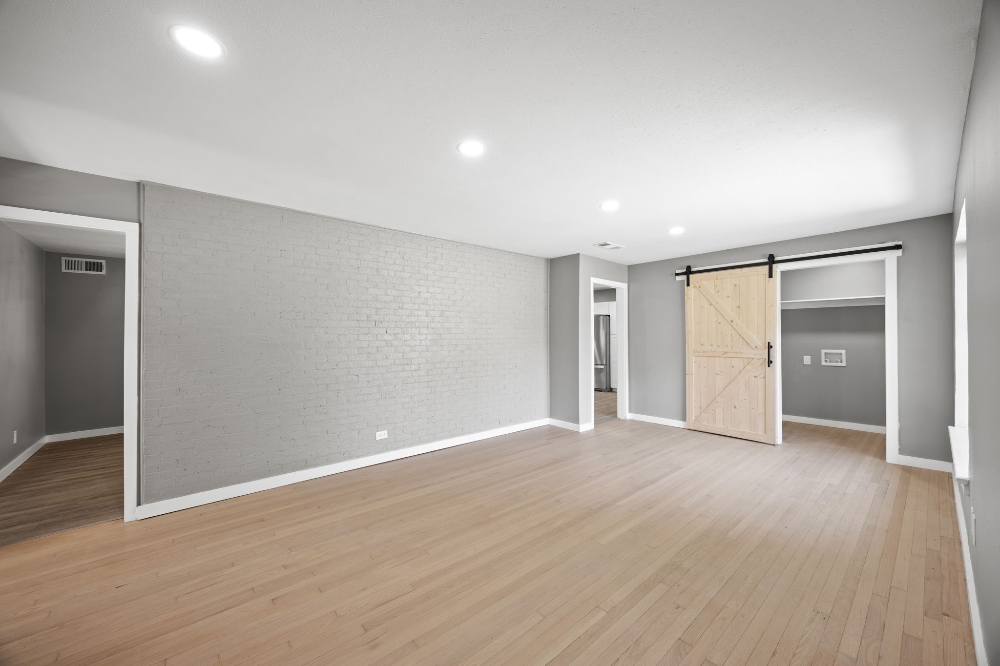 2215 Mack Lane