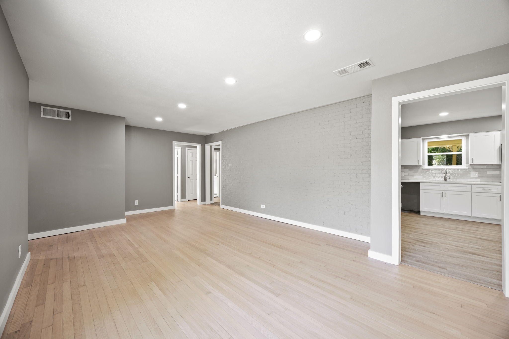 2215 Mack Lane