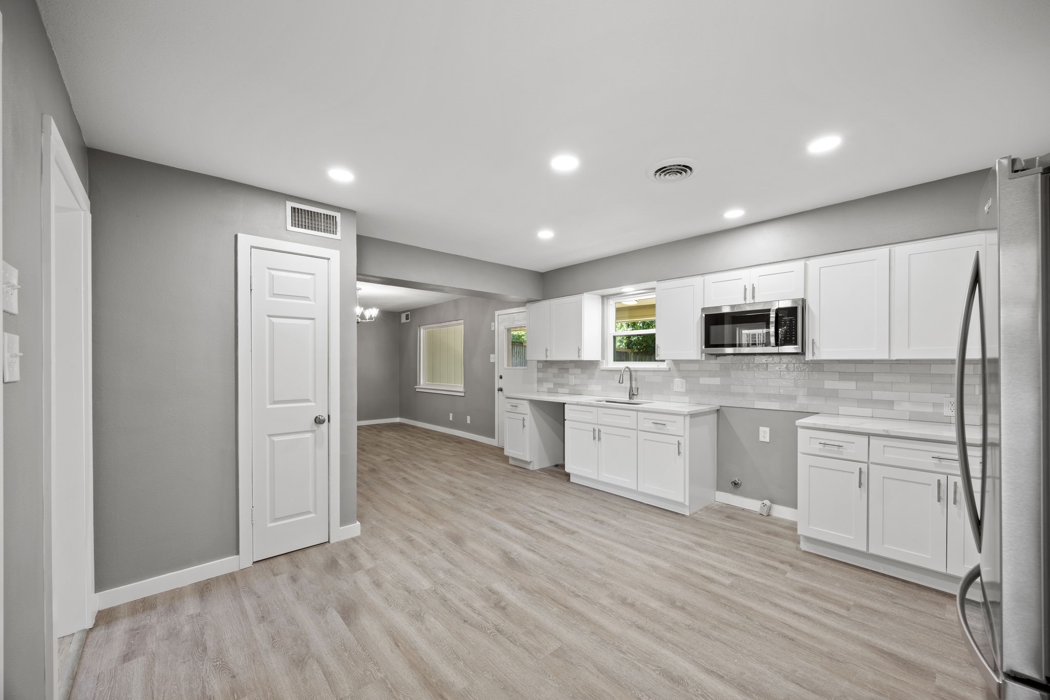 2215 Mack Lane