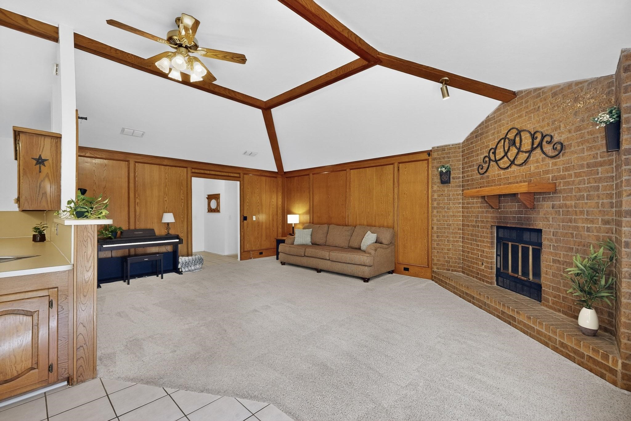 1109 Candlewood Drive