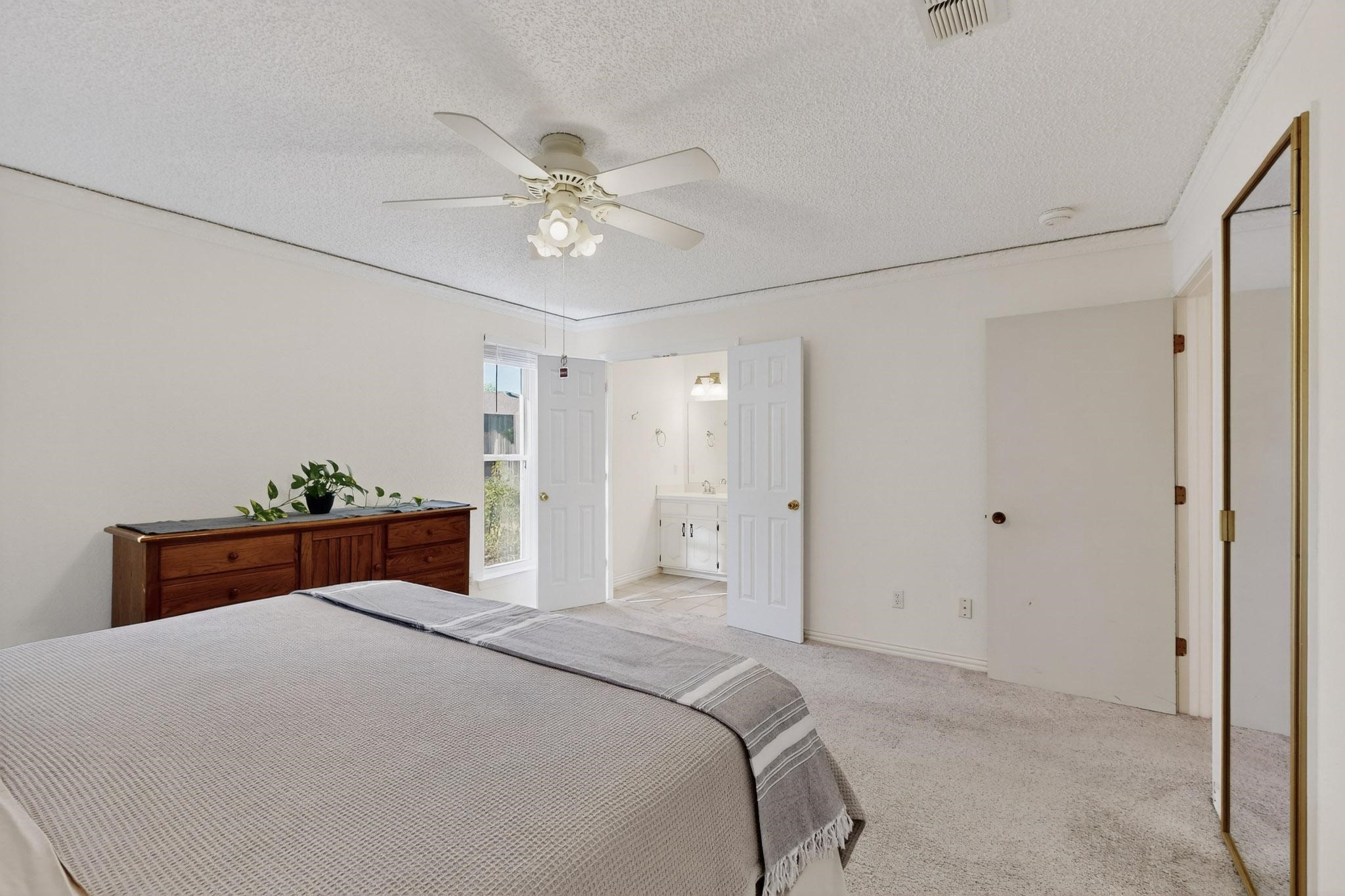 1109 Candlewood Drive