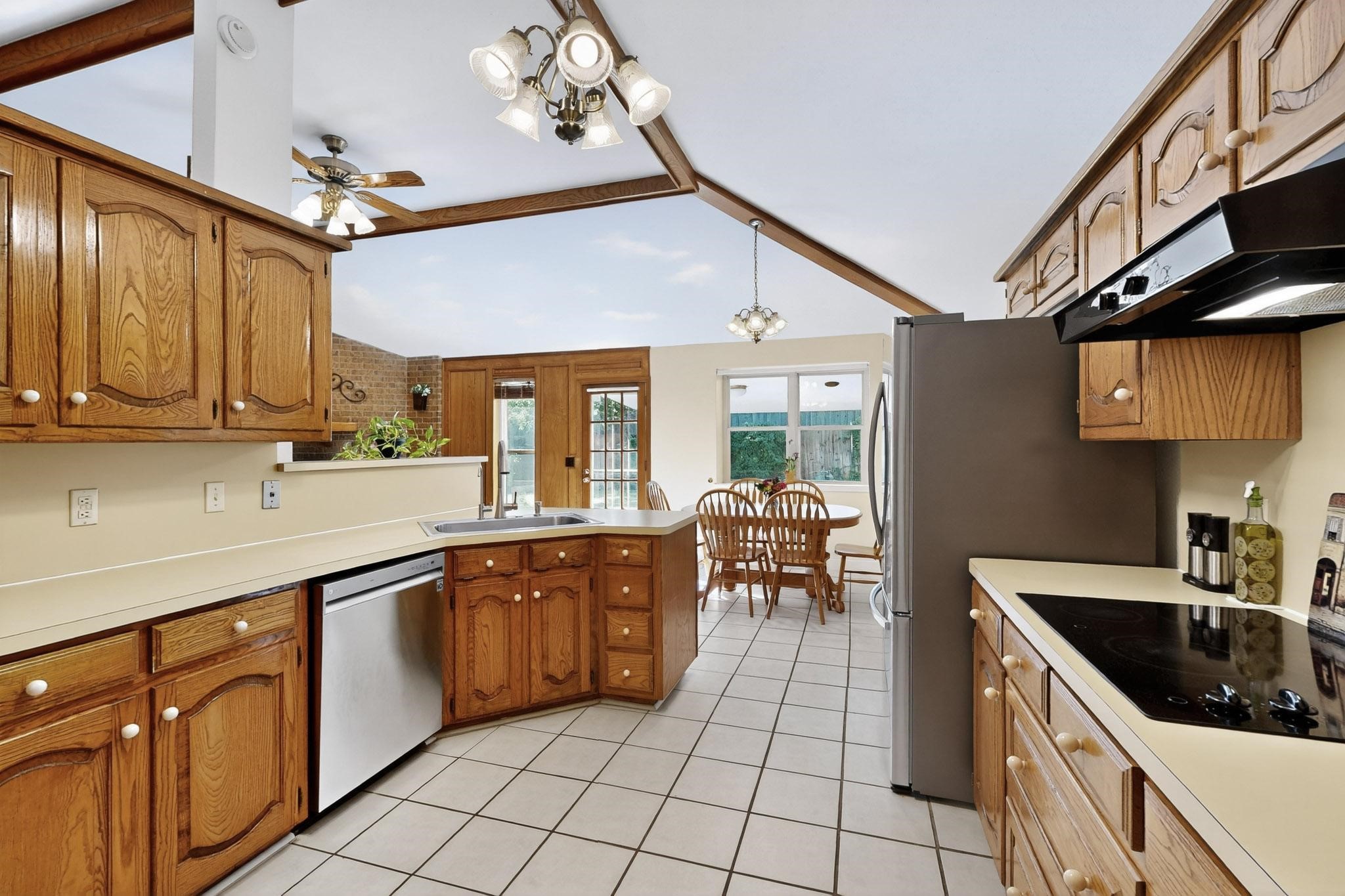 1109 Candlewood Drive