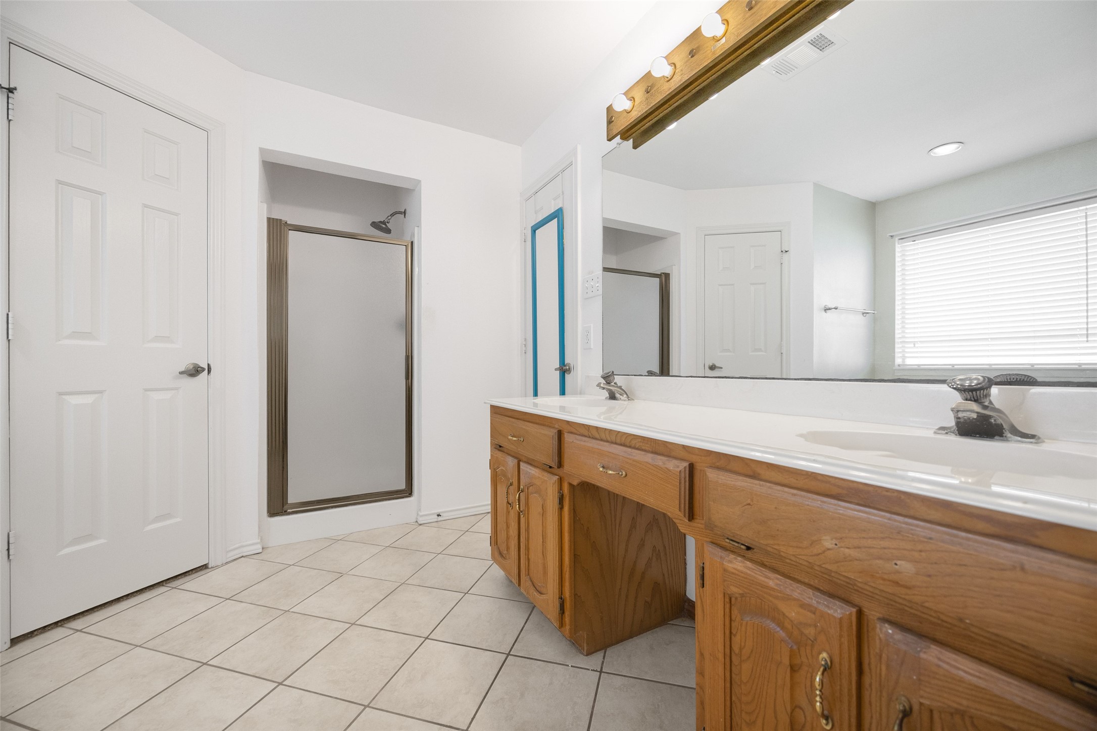 811 Forest Edge Lane