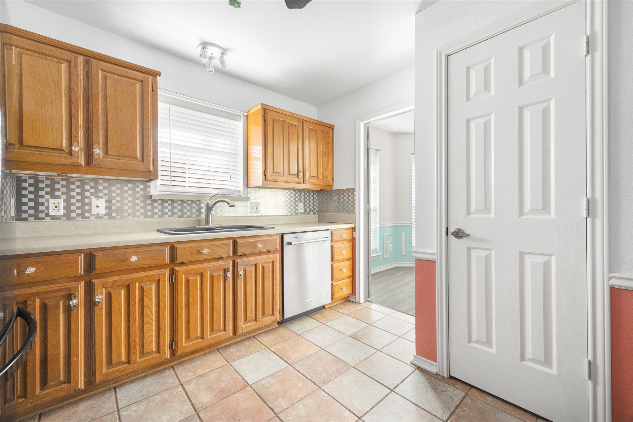 811 Forest Edge Lane