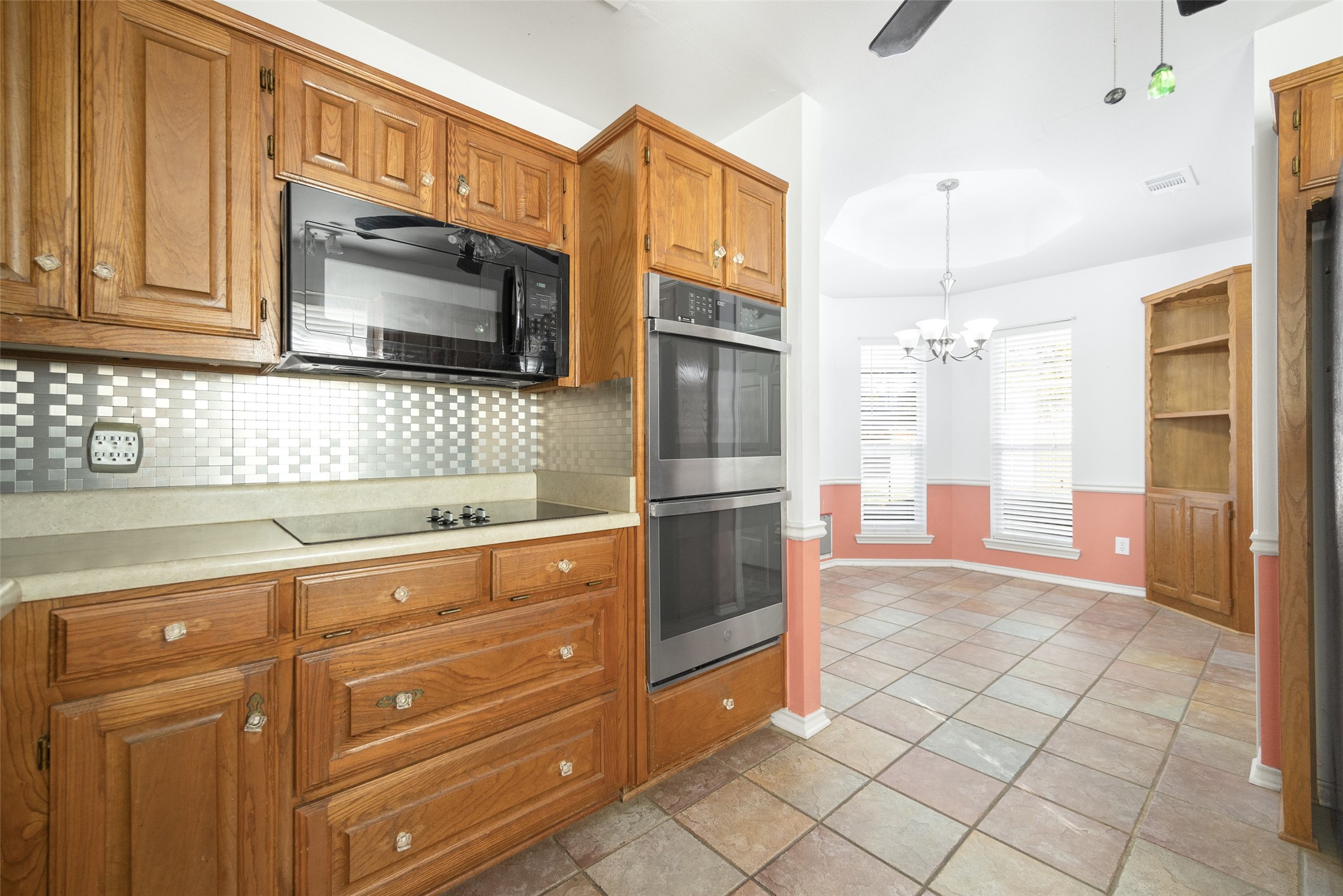 811 Forest Edge Lane