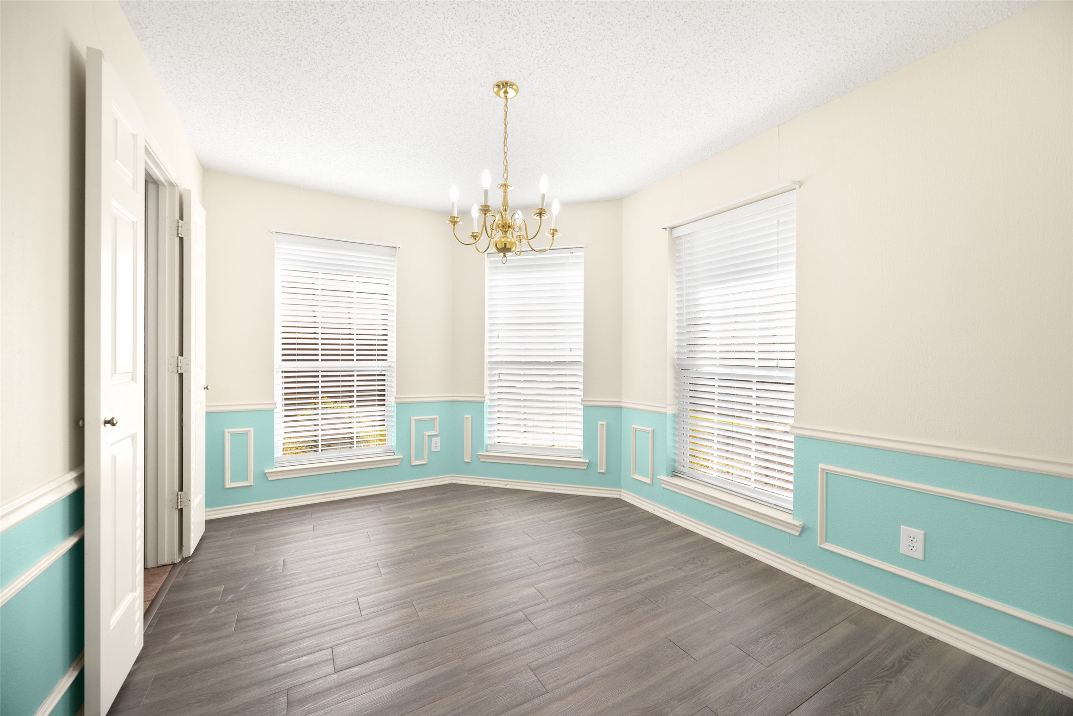 811 Forest Edge Lane