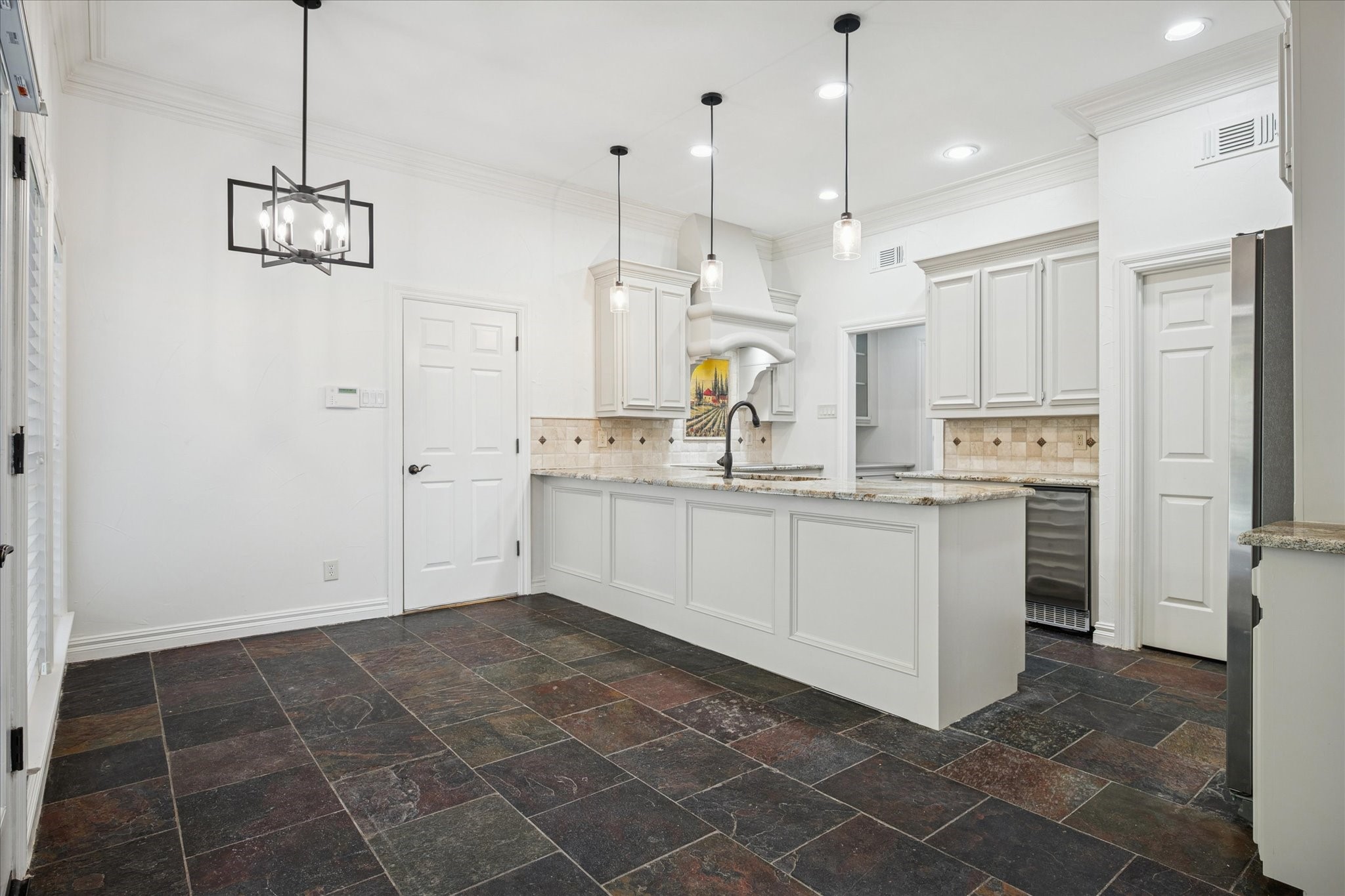 7513 Fitchburg Avenue