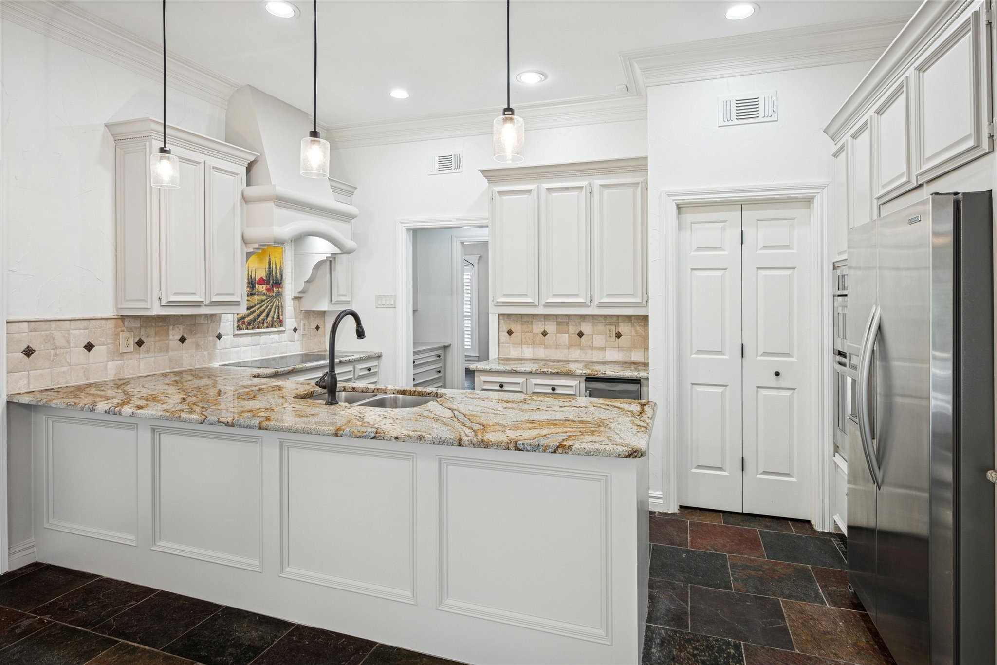 7513 Fitchburg Avenue