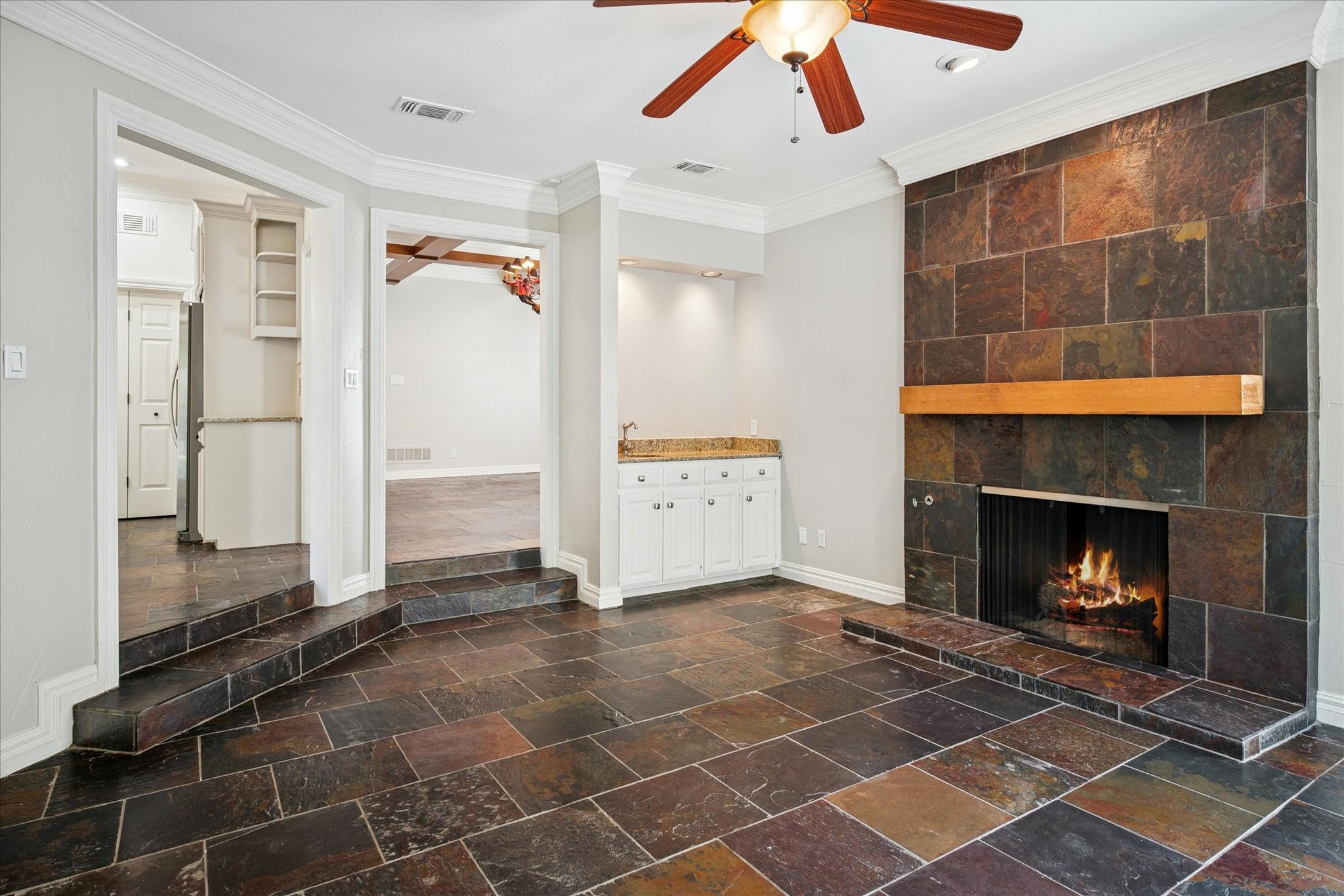 7513 Fitchburg Avenue