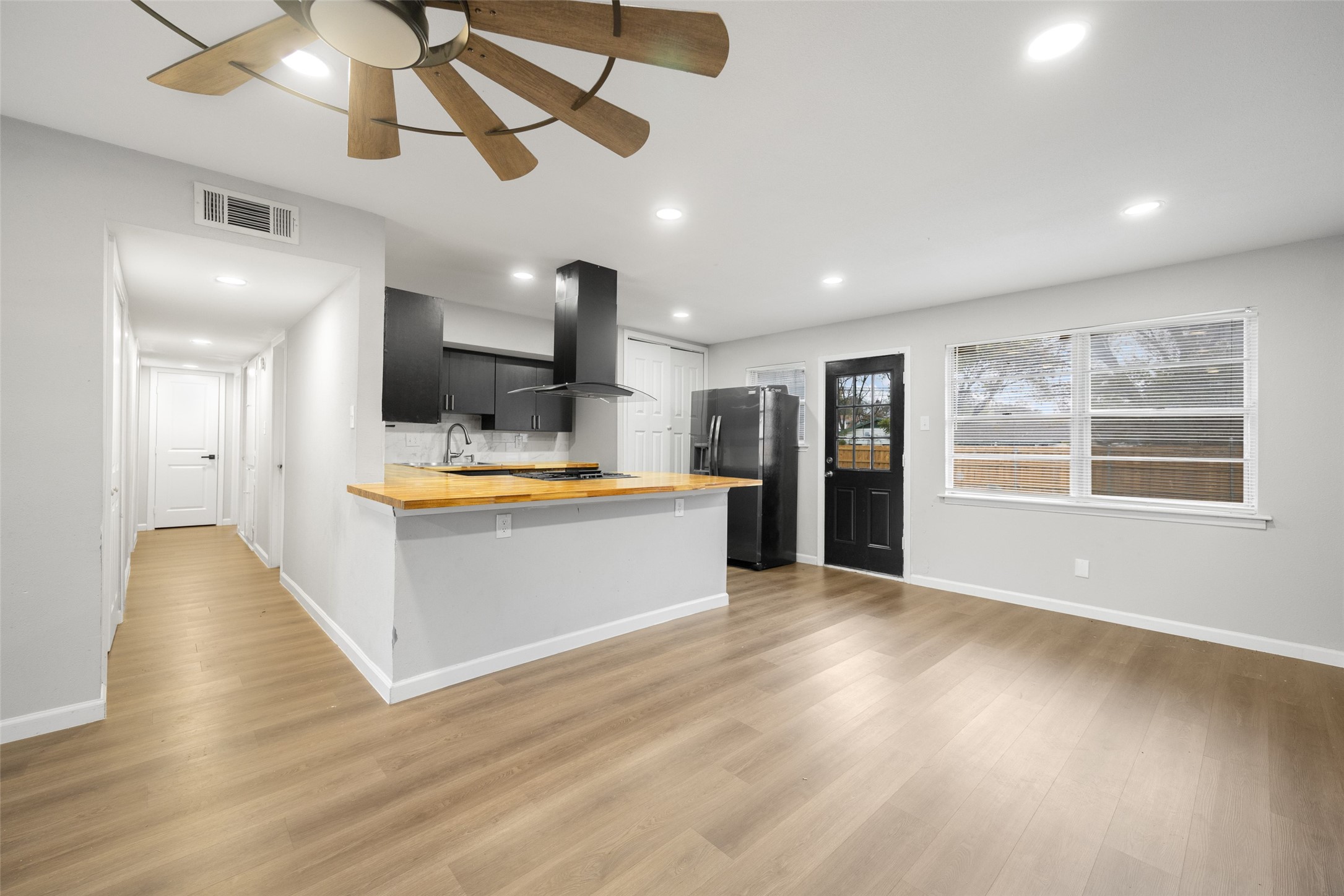 4020 Oleander Trail
