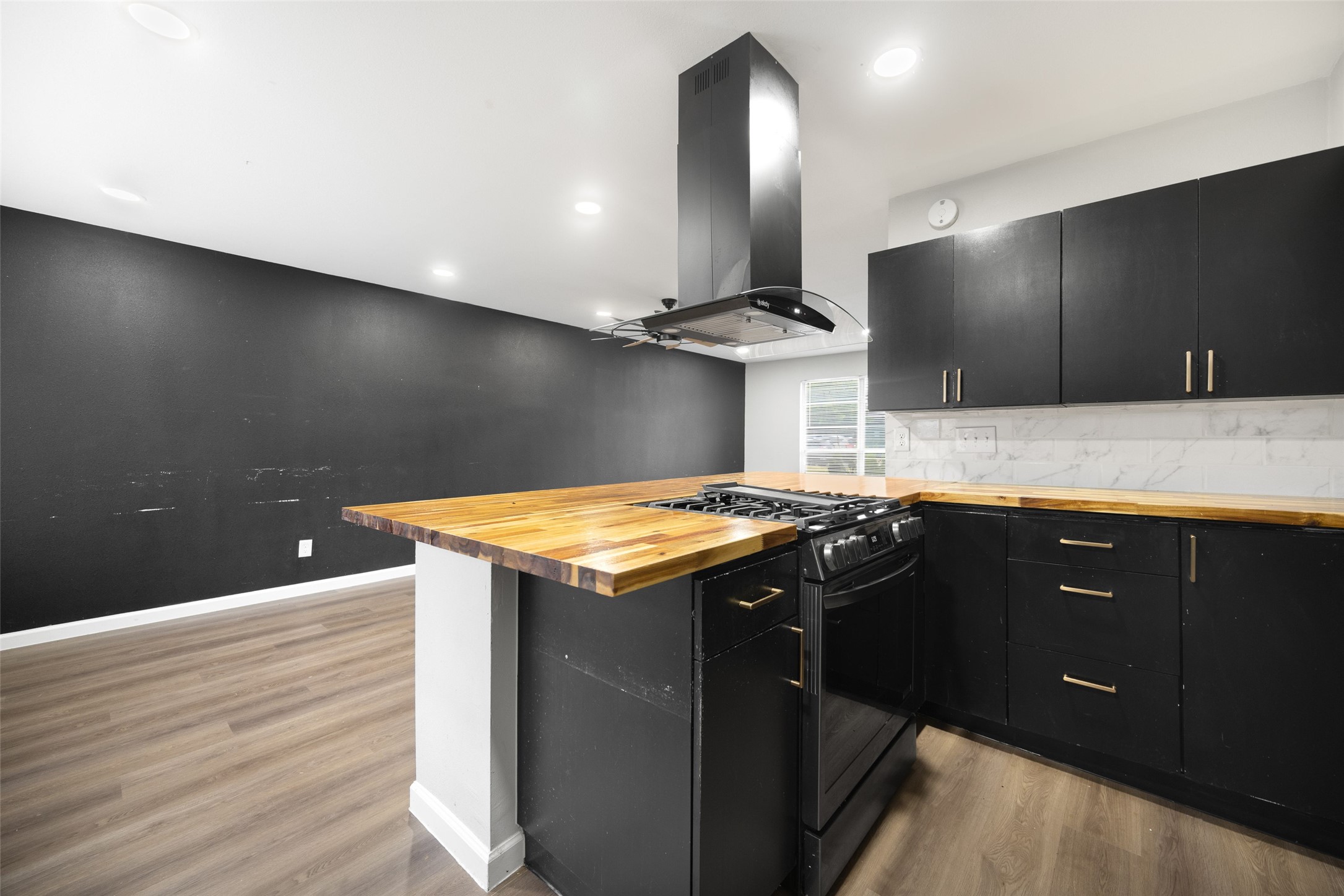 4020 Oleander Trail
