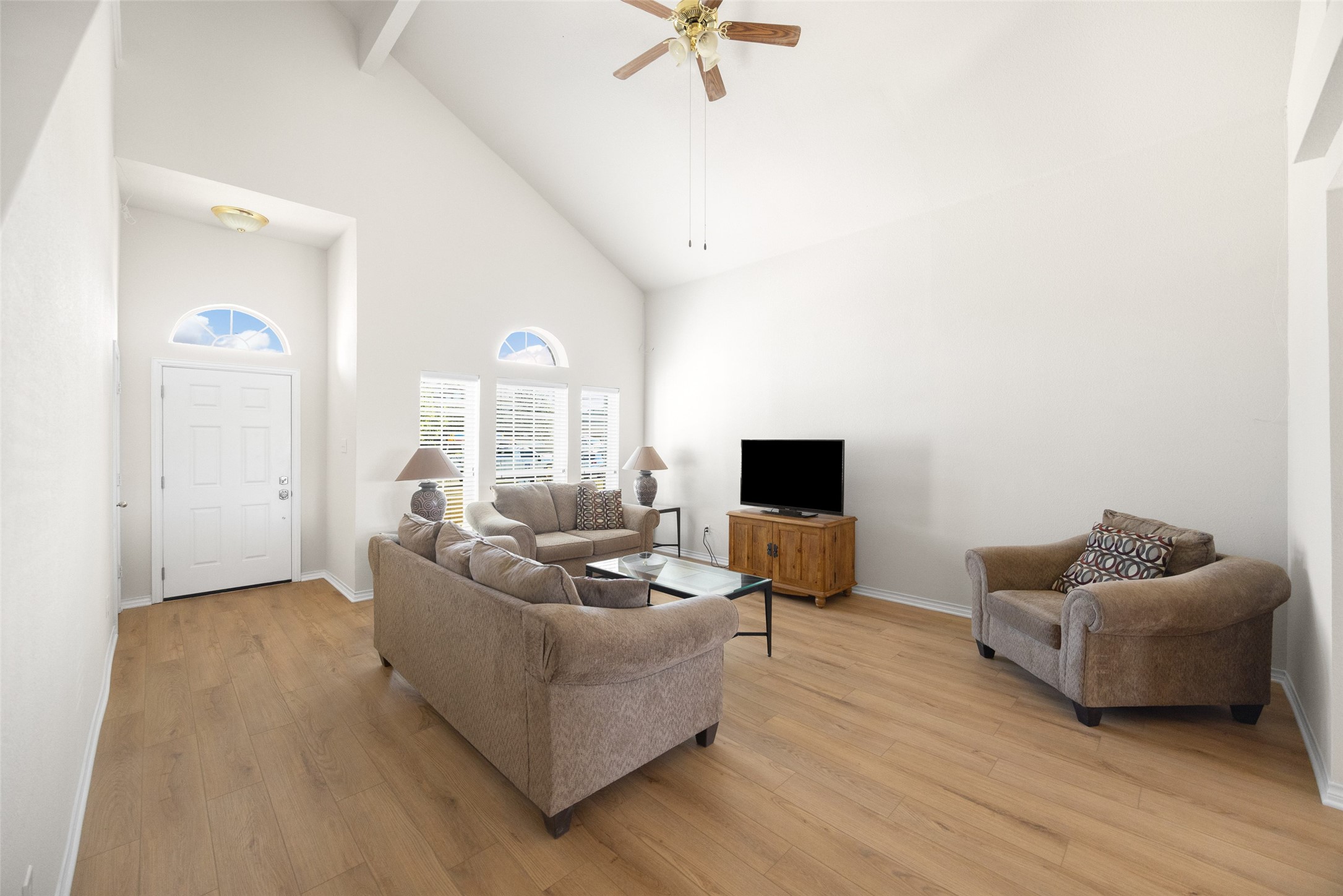 3023 Lake Ridge Drive