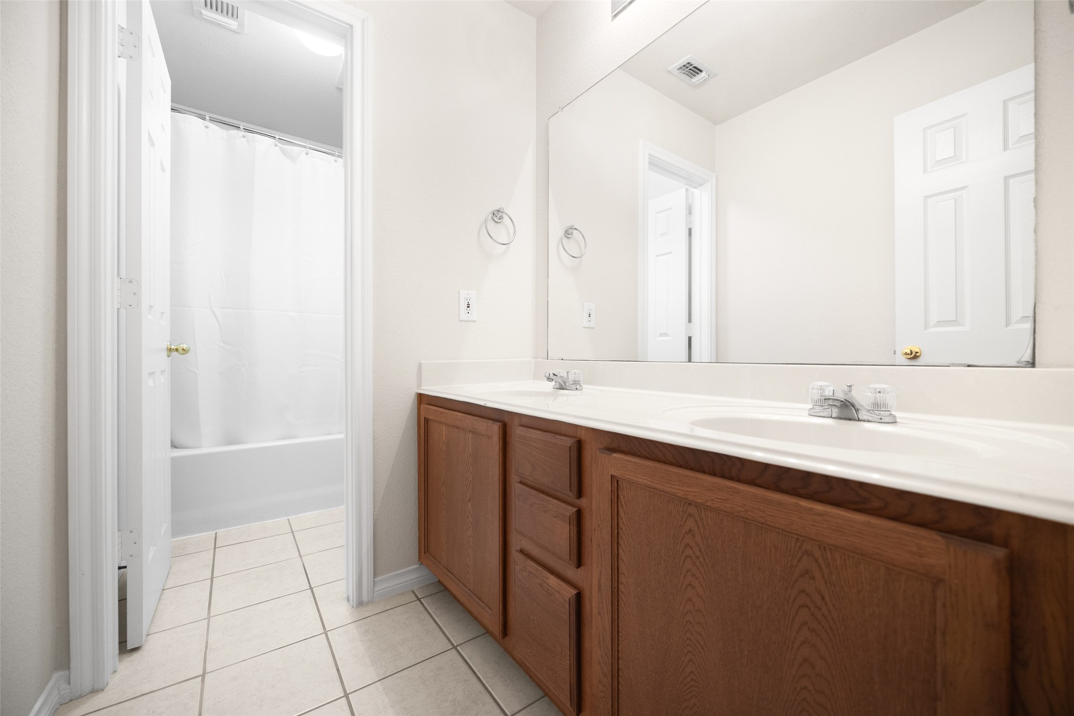 3023 Lake Ridge Drive