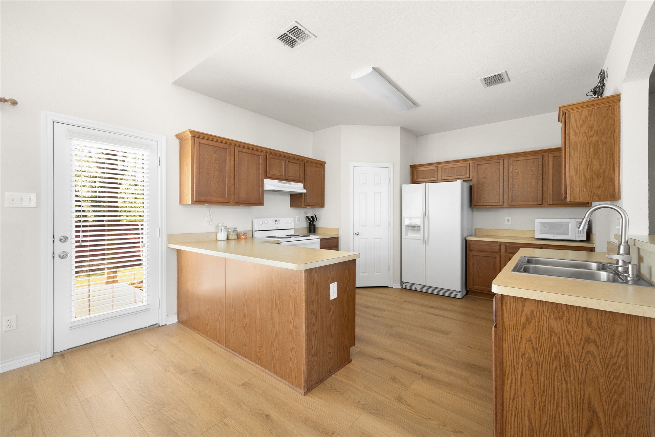 3023 Lake Ridge Drive