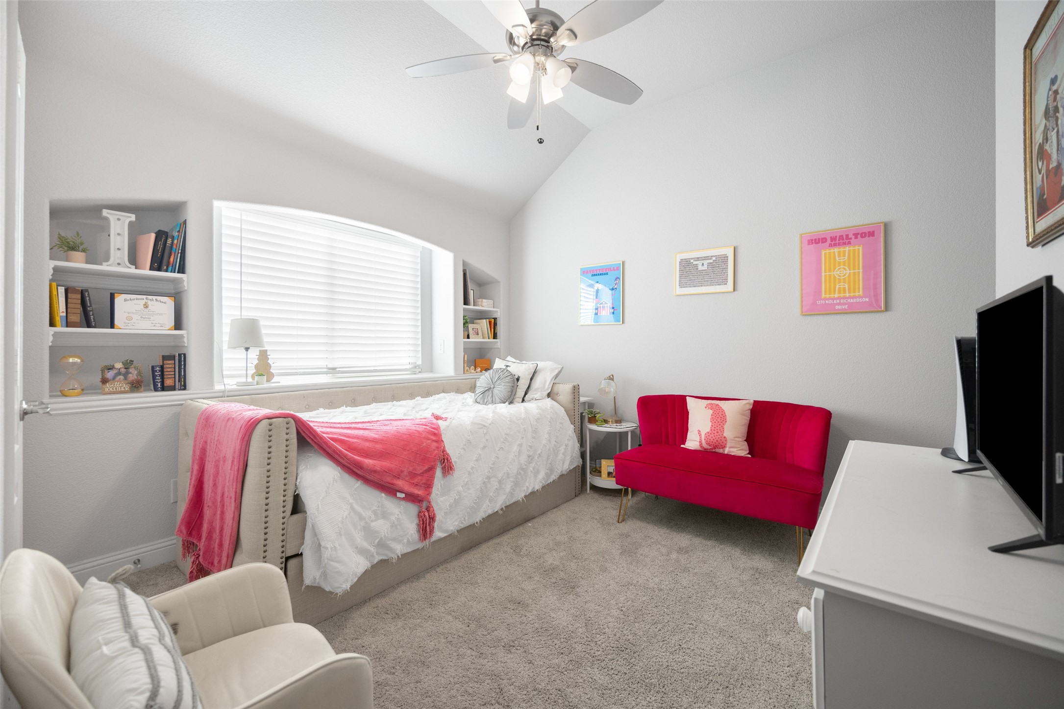 1802 Emerald Vista Boulevard