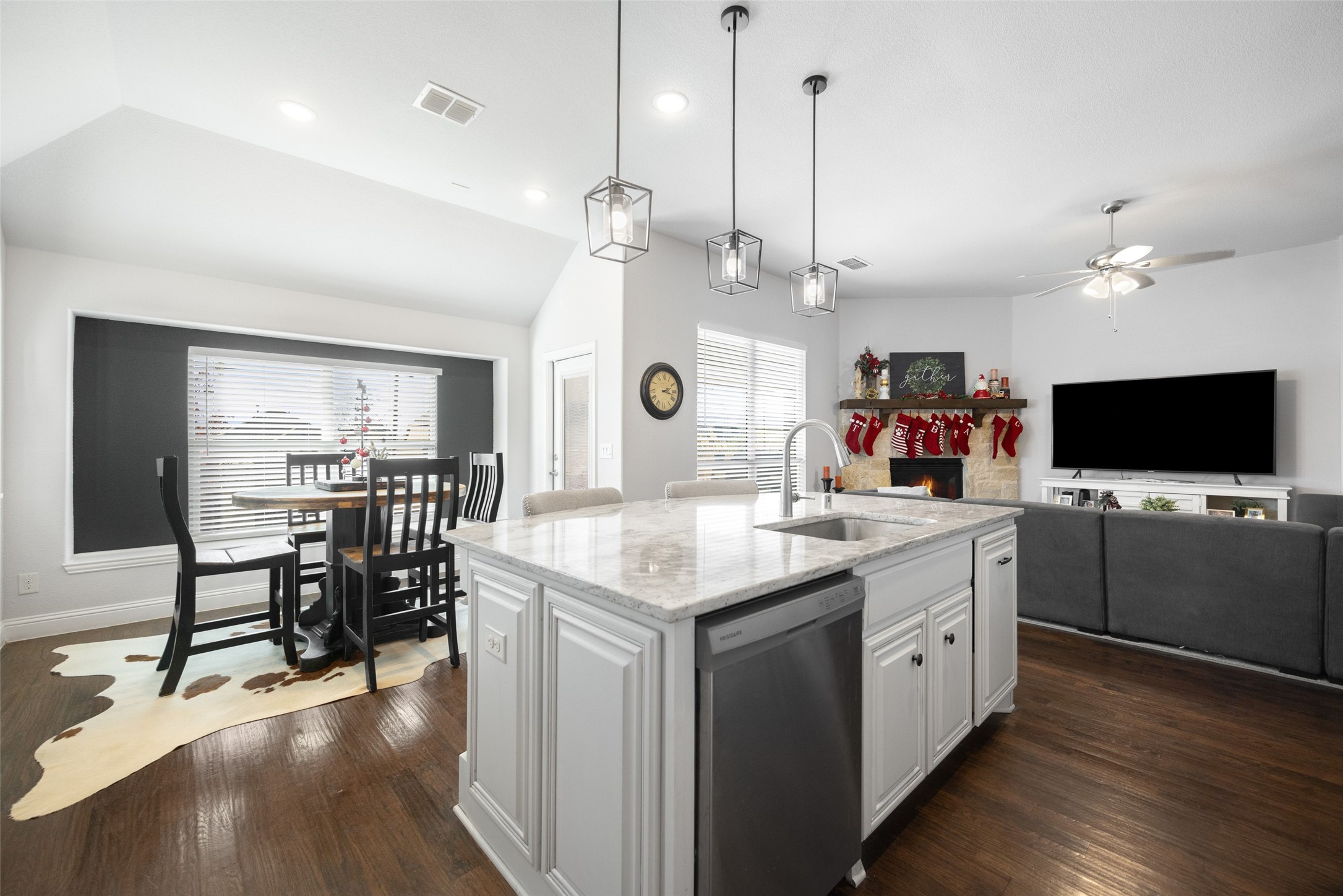 1802 Emerald Vista Boulevard