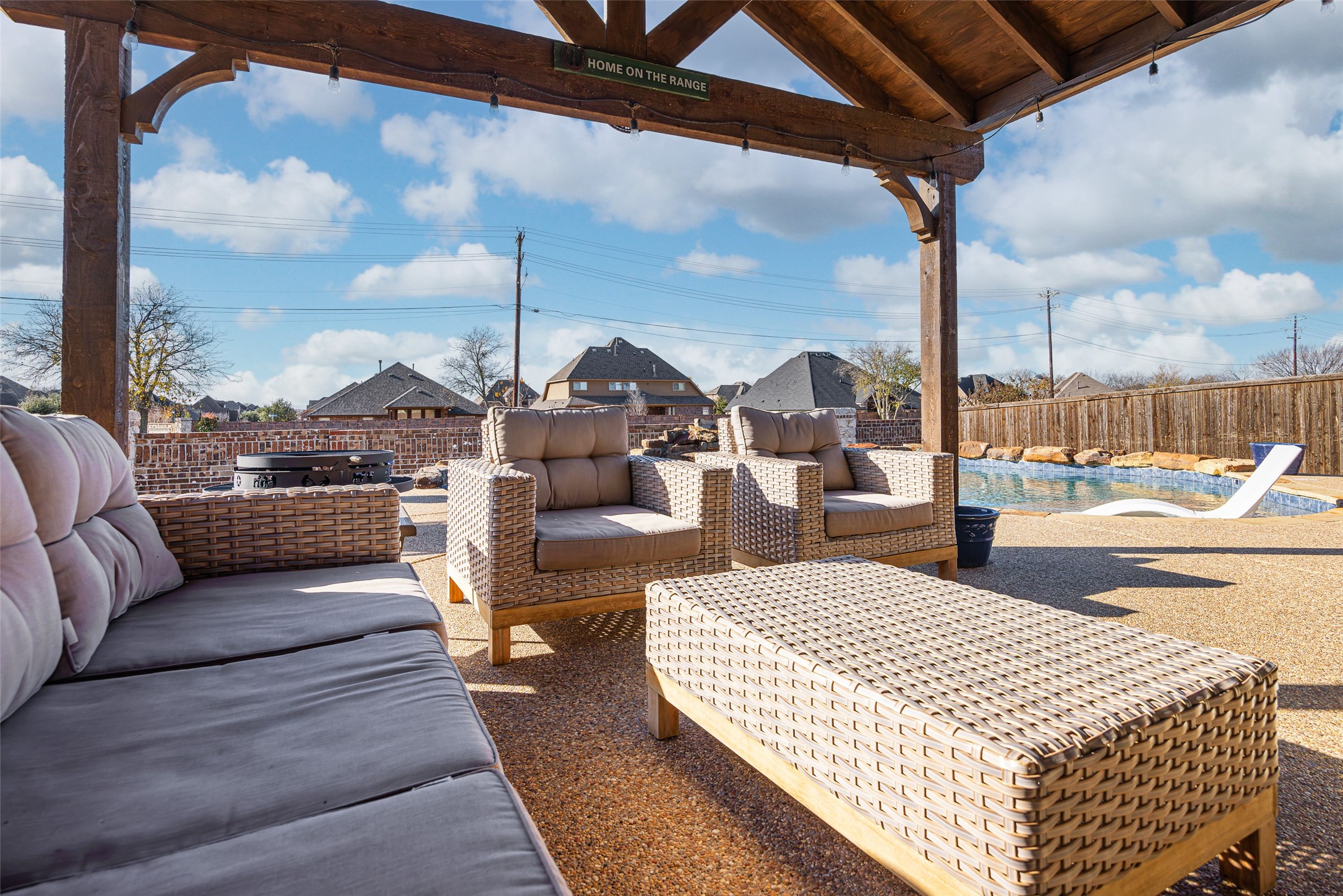 1802 Emerald Vista Boulevard