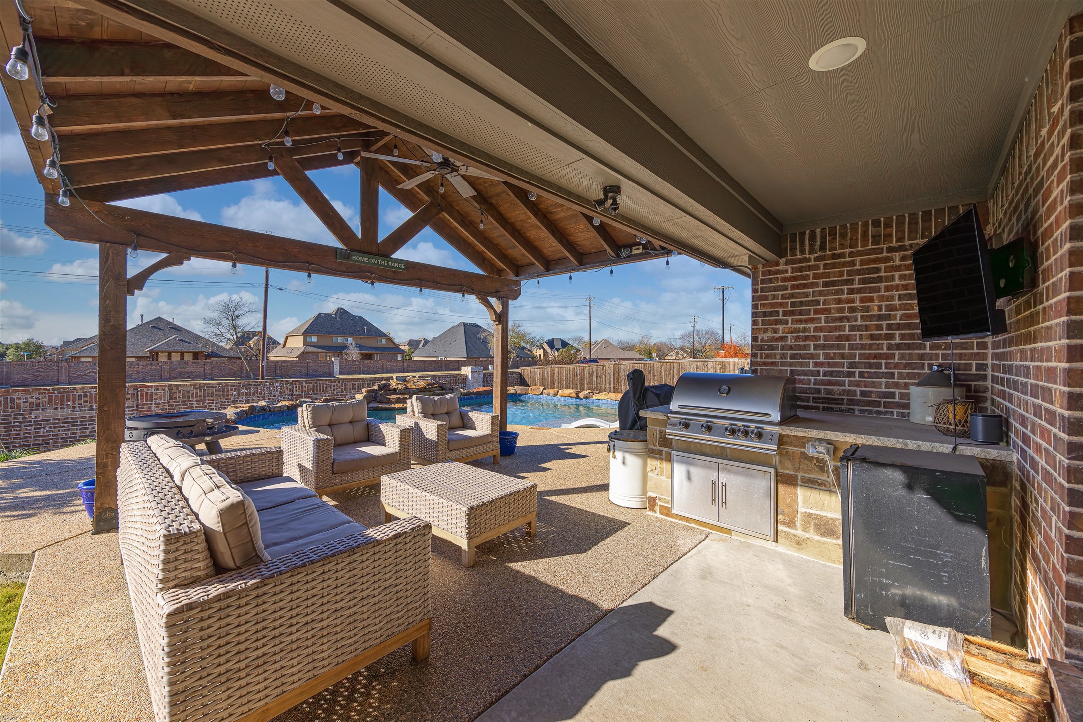 1802 Emerald Vista Boulevard