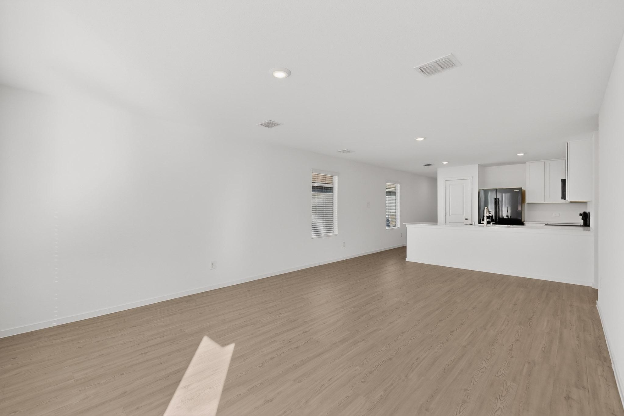 6734 Highlands Street