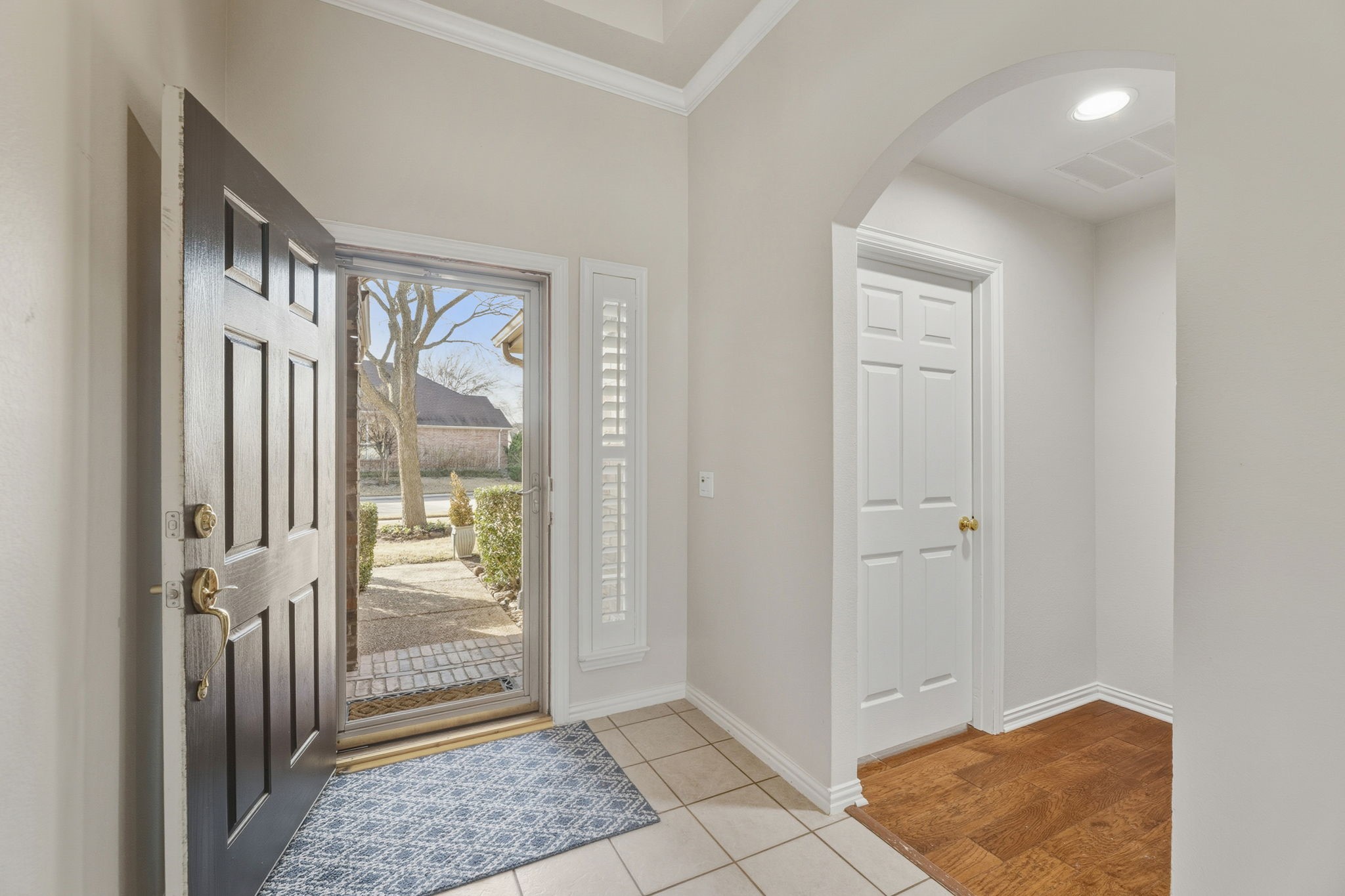 932 Winged Foot Drive