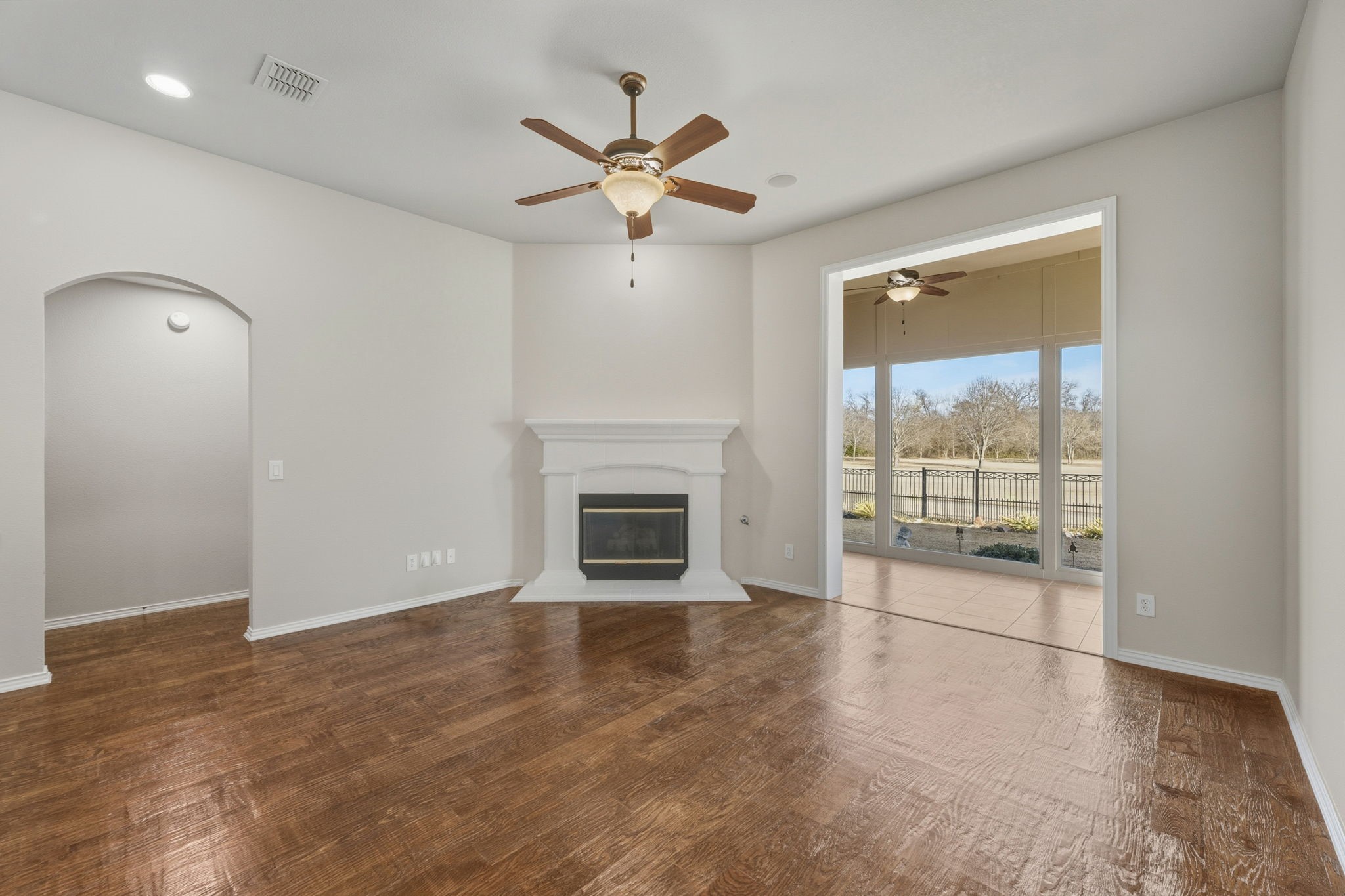 932 Winged Foot Drive