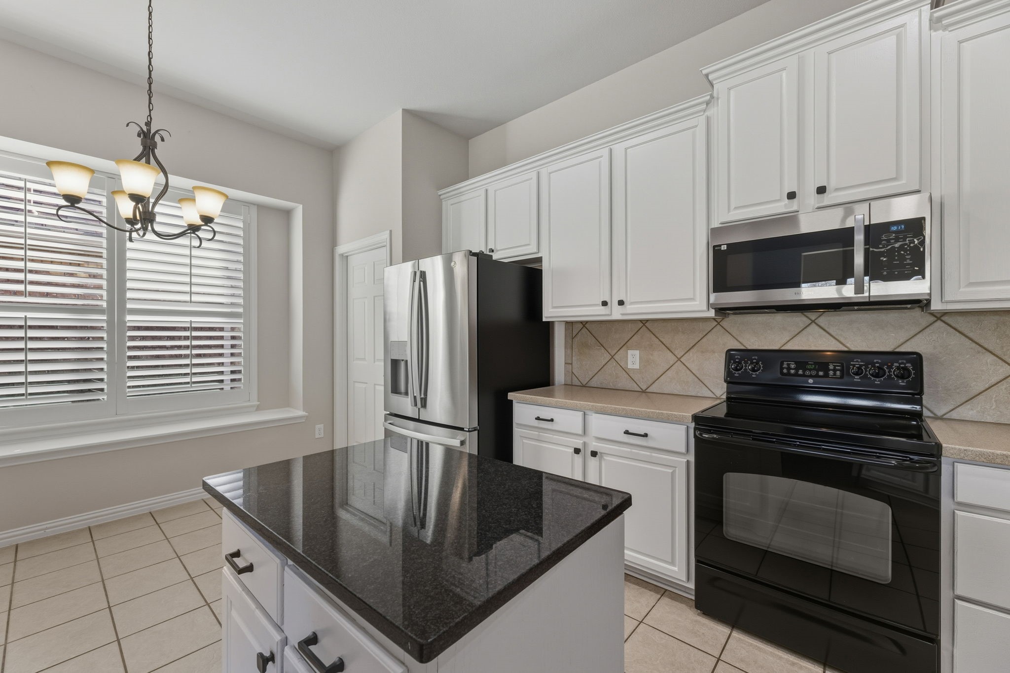 932 Winged Foot Drive