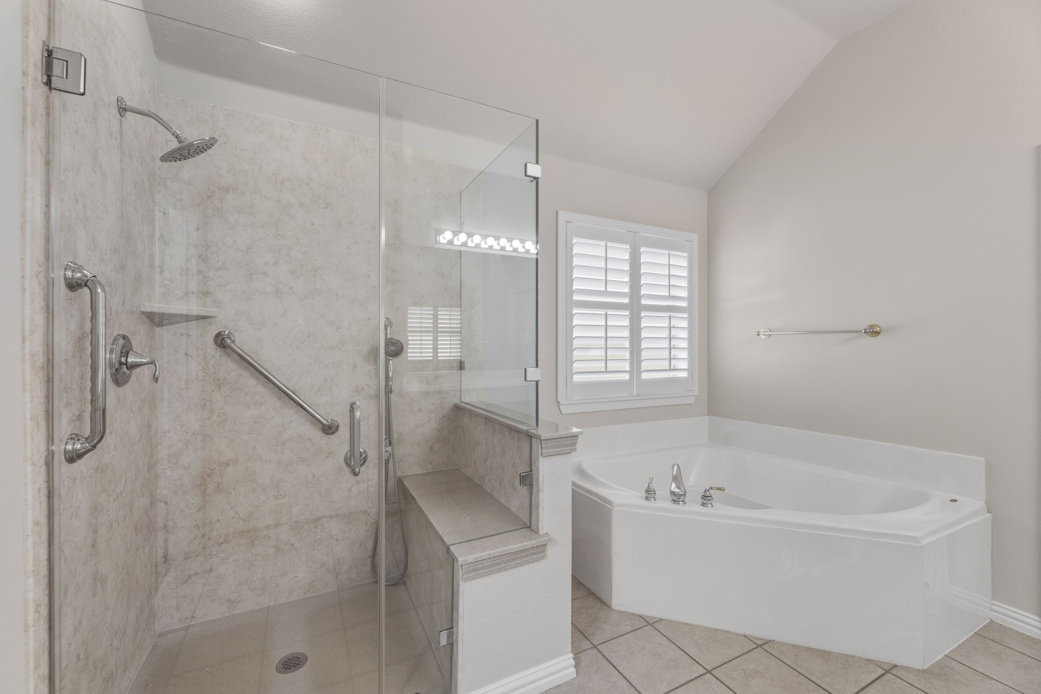 932 Winged Foot Drive