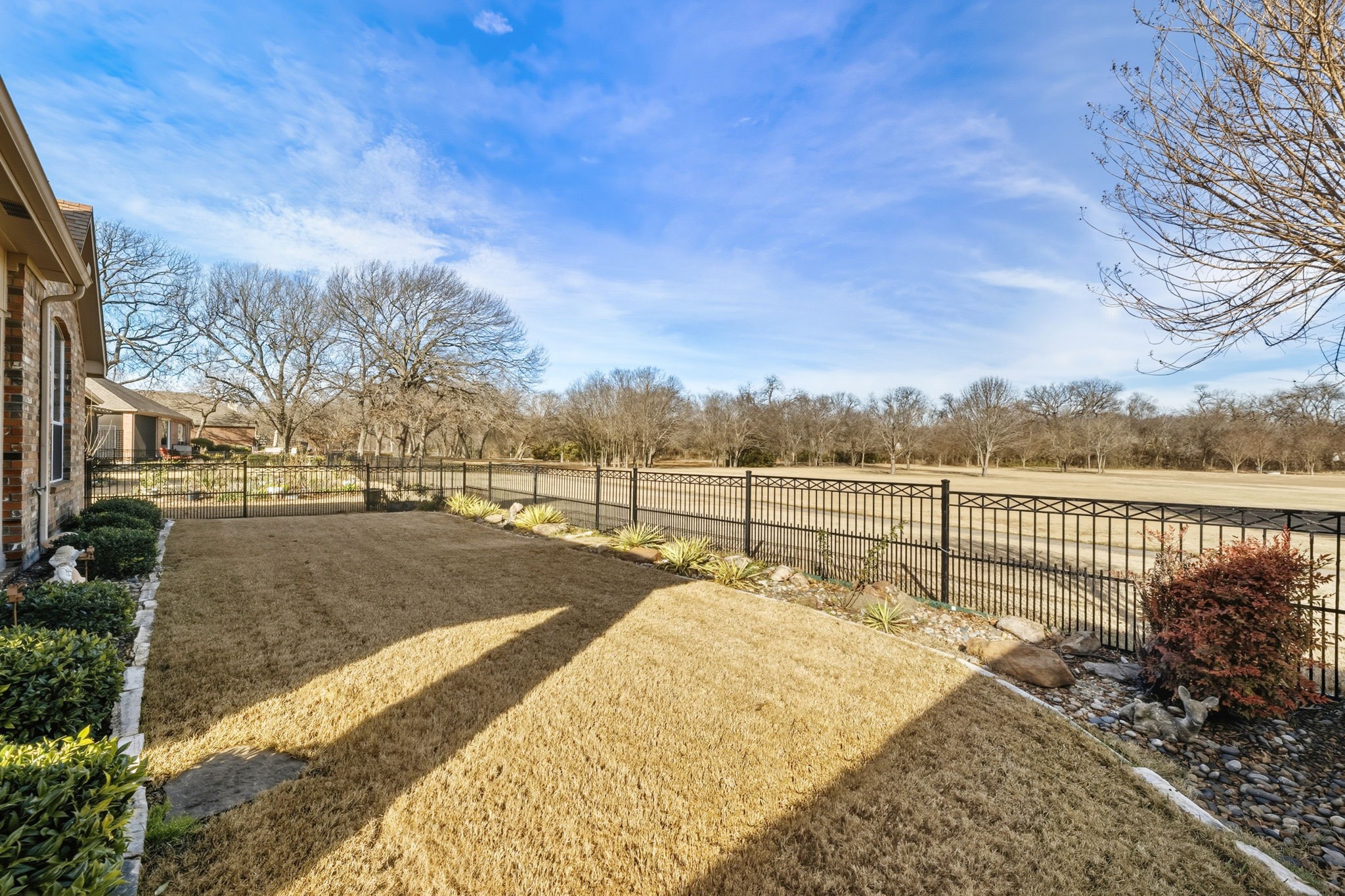 932 Winged Foot Drive