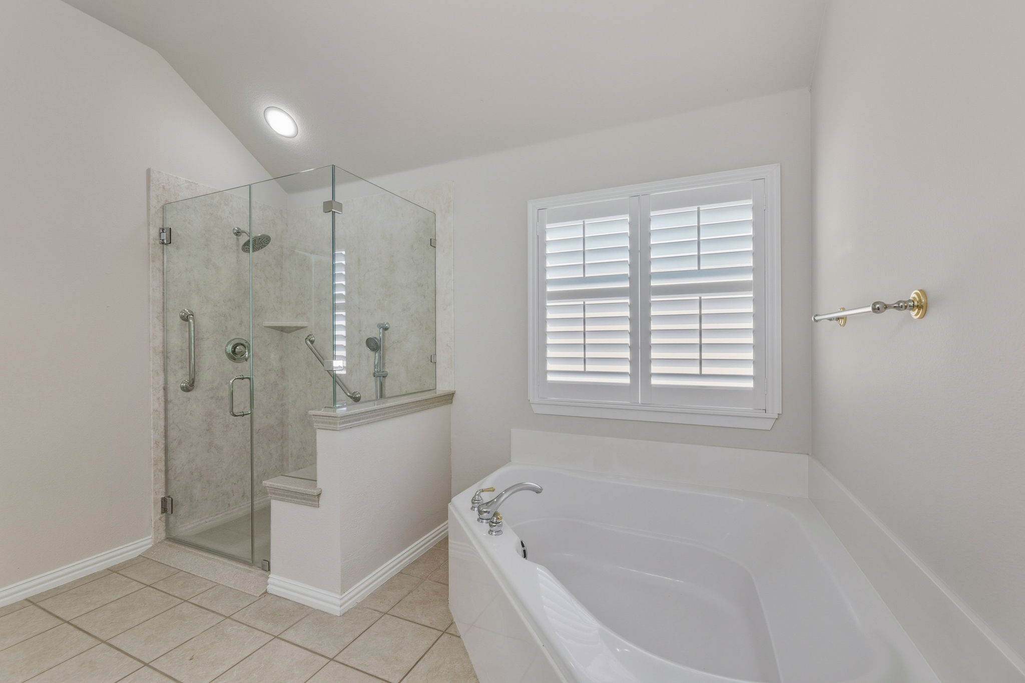 932 Winged Foot Drive