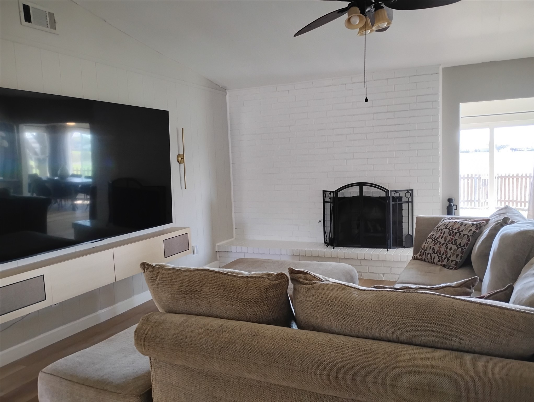 1954 Rambling Ridge Lane